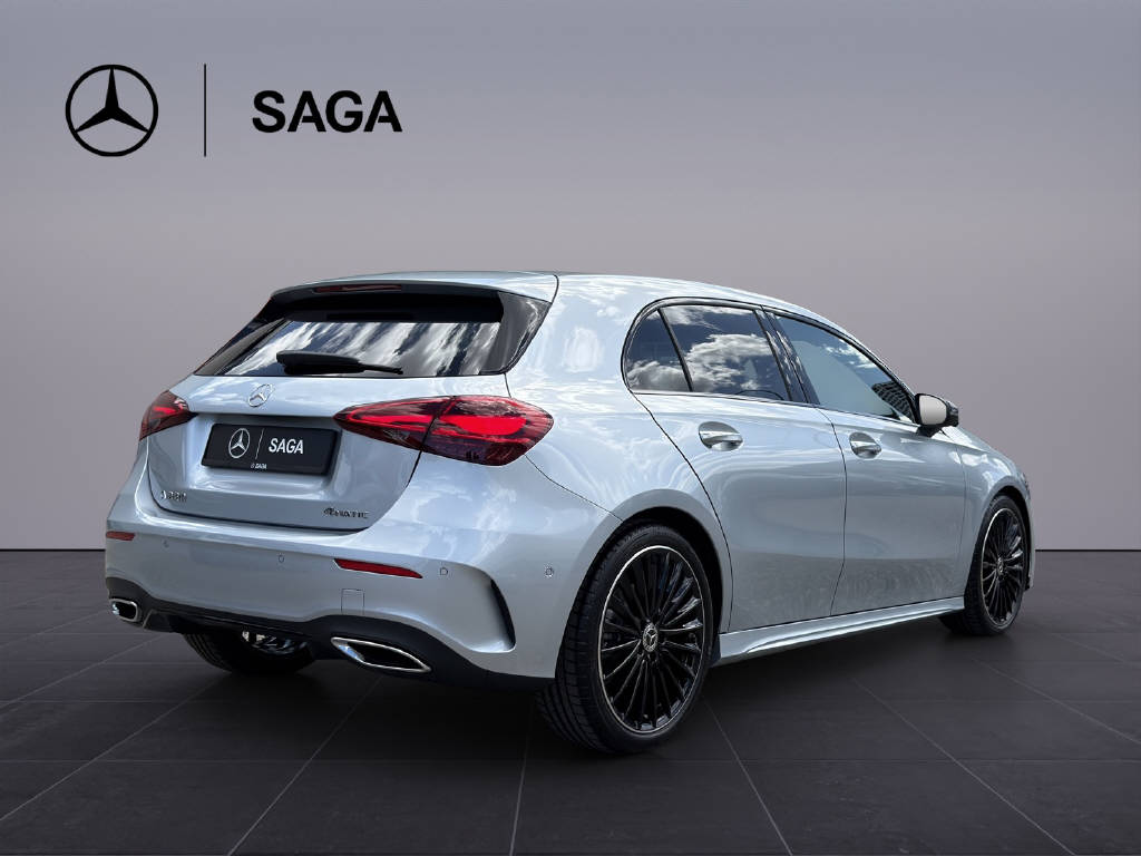 MERCEDES-BENZ A 220 AMG Line 4m-image-5