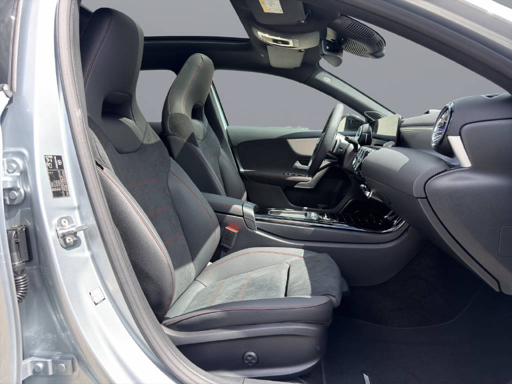 MERCEDES-BENZ A 220 AMG Line 4m-image-13