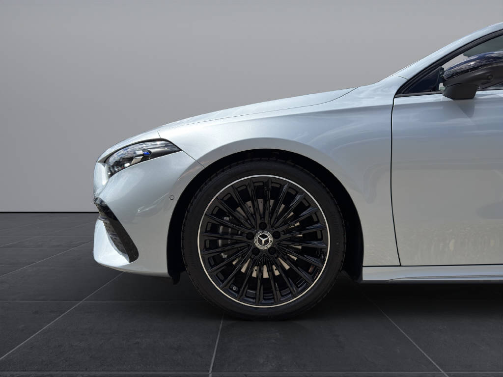 MERCEDES-BENZ A 220 AMG Line 4m-image-16