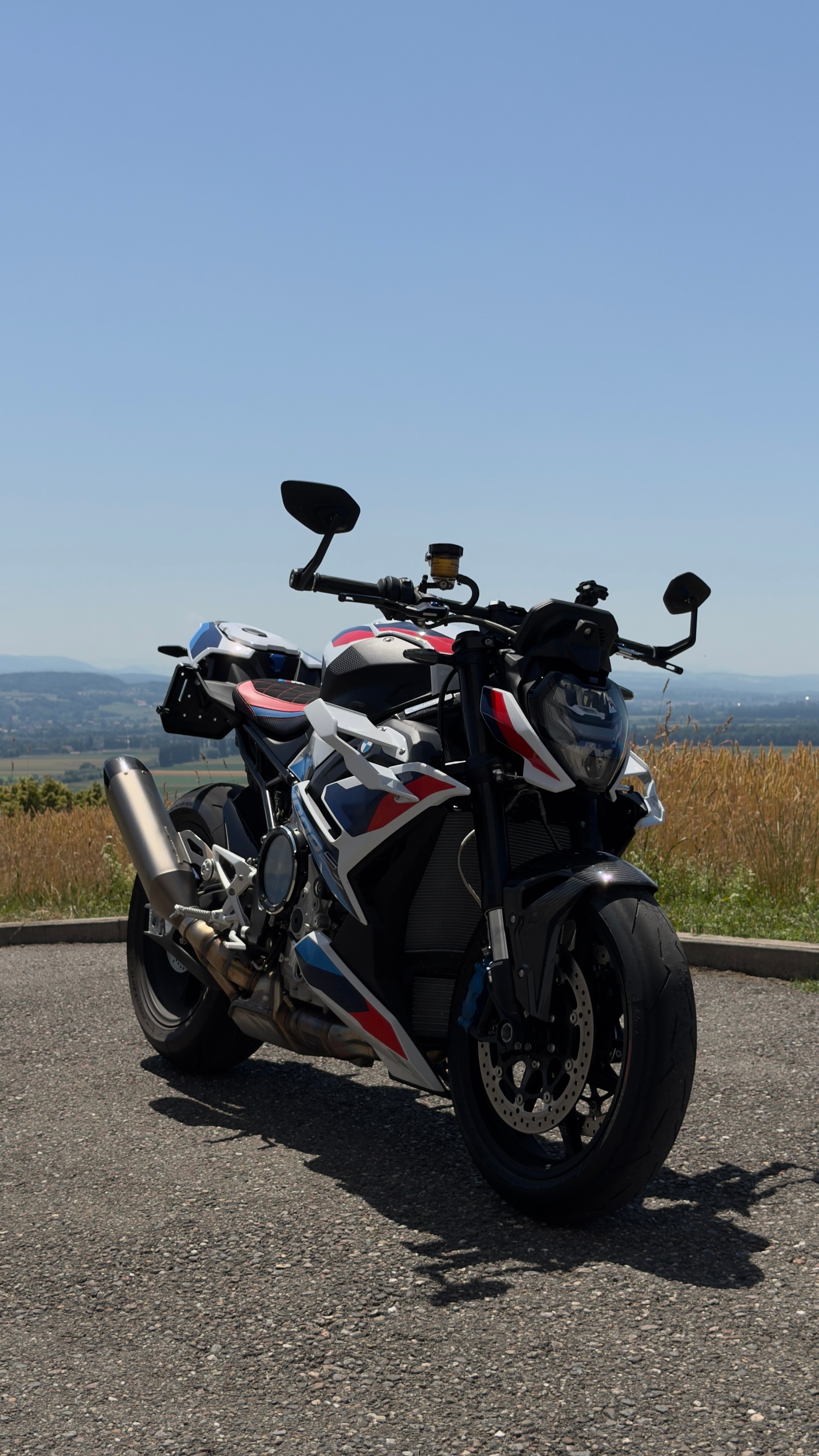 BMW M 1000 R-image-0