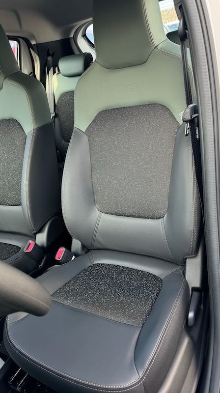 DACIA Spring 27 kWh Electric 65 Extreme-image-9