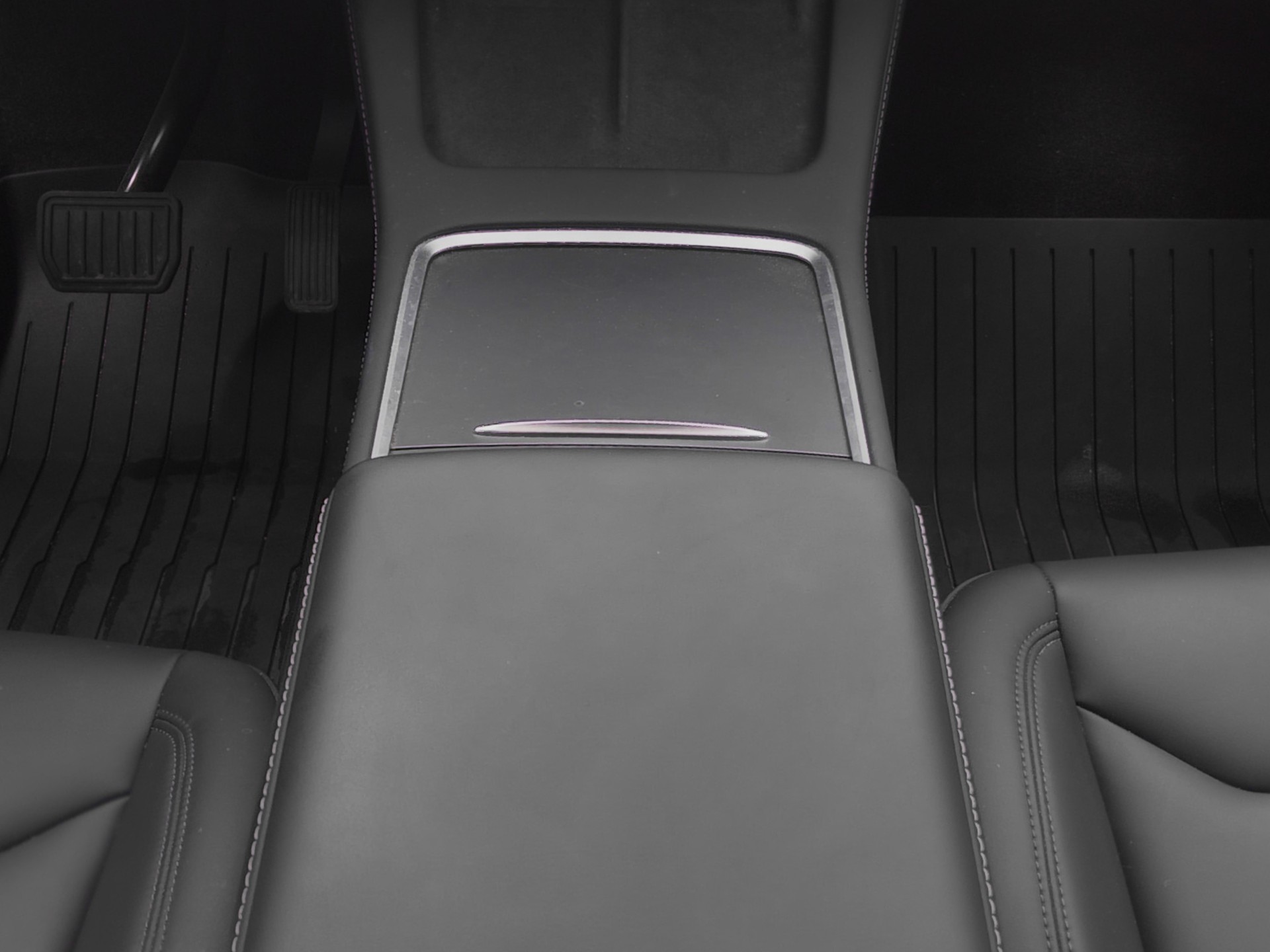 TESLA Model Y Long Range-image-6