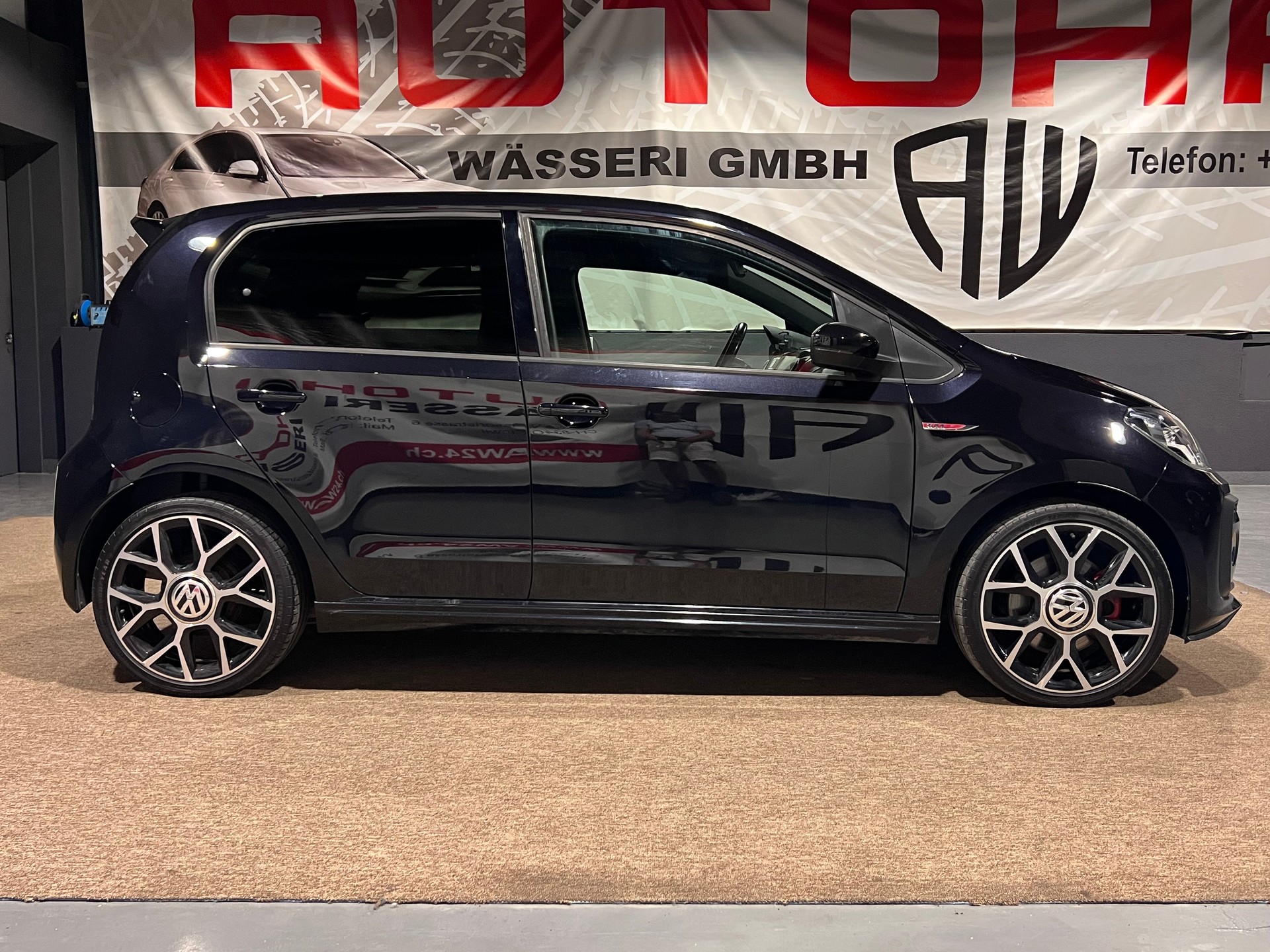VW Up 1.0 TSI GTI-showroom-element-1