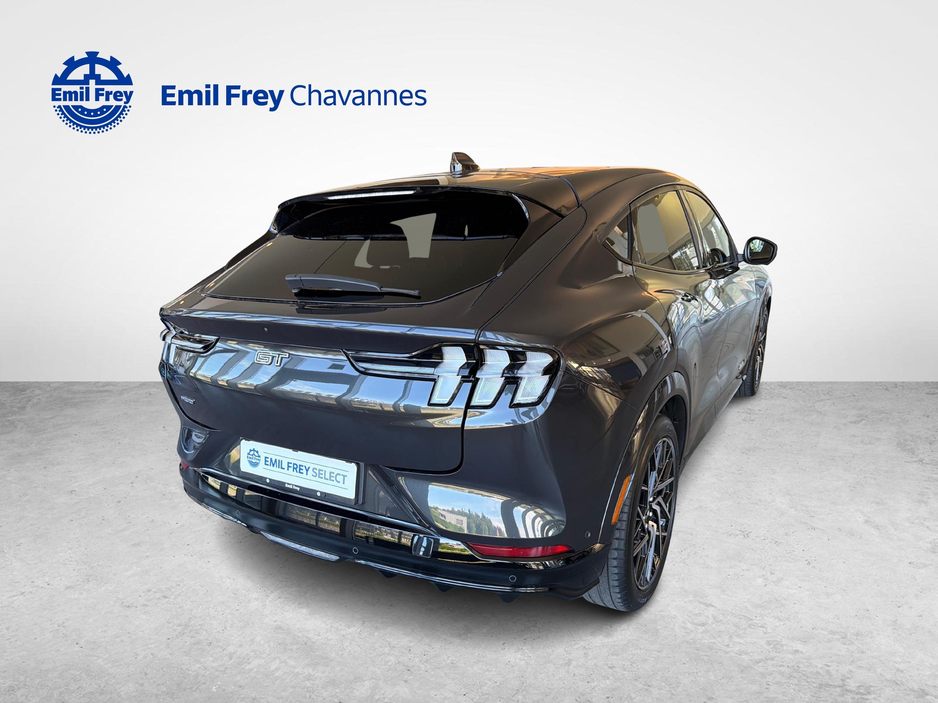FORD Mustang Mach-E Extended GT AWD-showroom-element-3