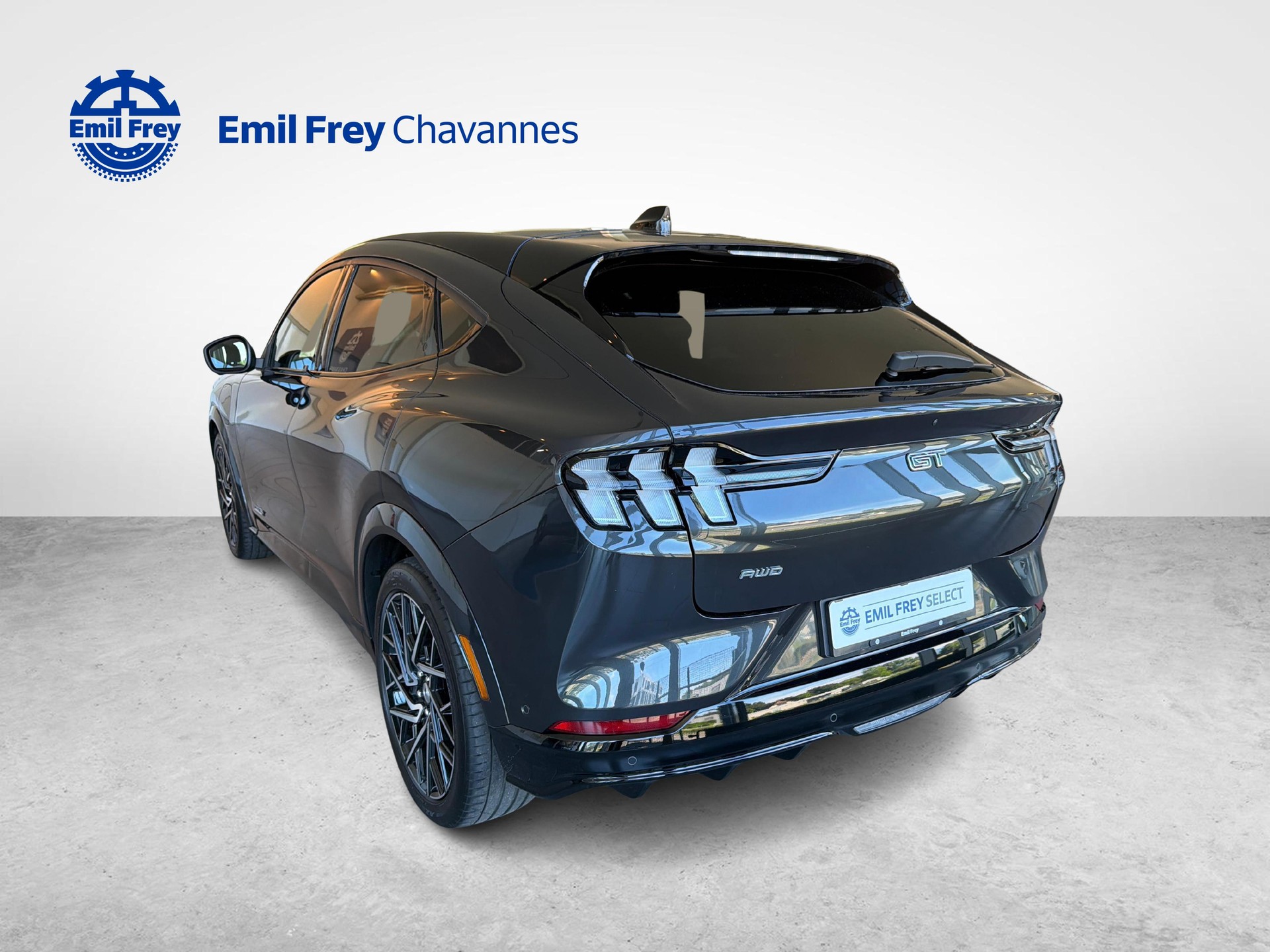 FORD Mustang Mach-E Extended GT AWD-showroom-element-2