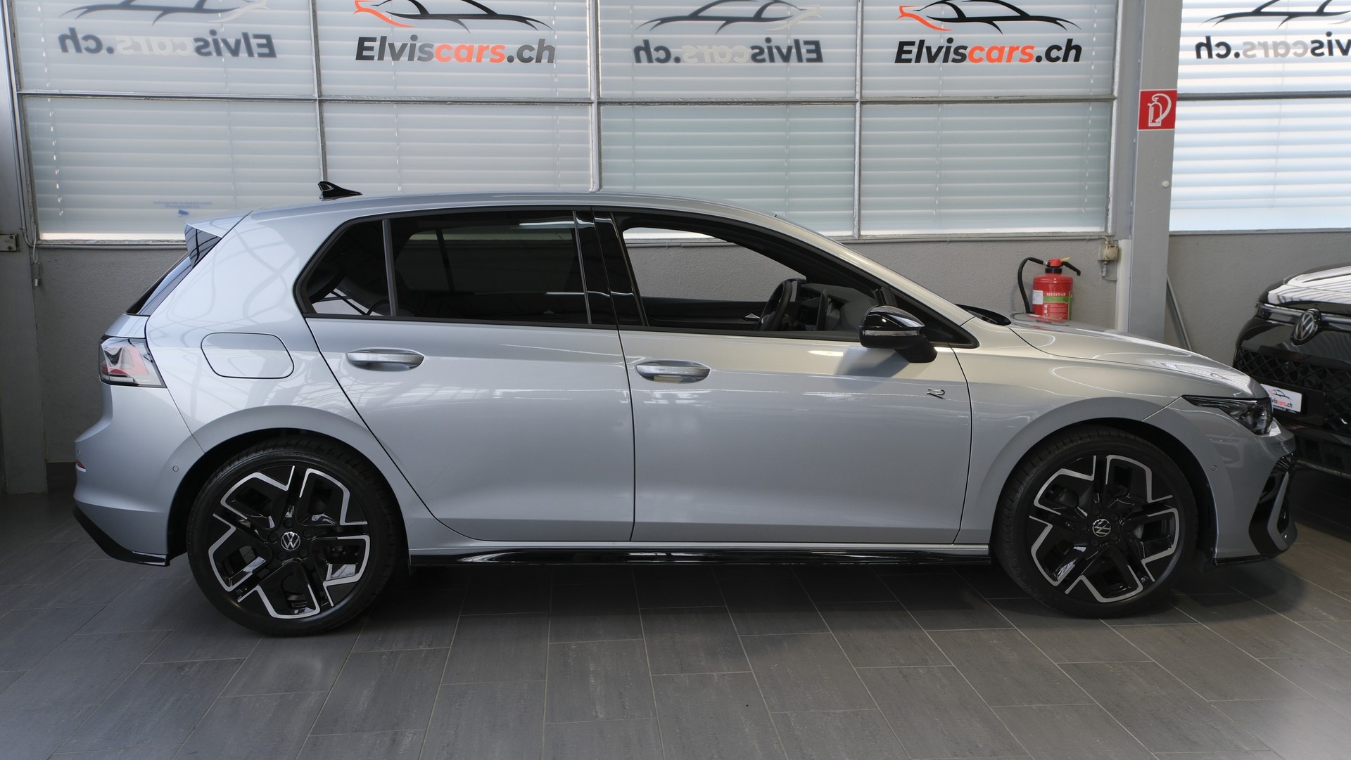 VW Golf 1.5 e TSI mHEV R-Line DSG * Black Style *-image-27