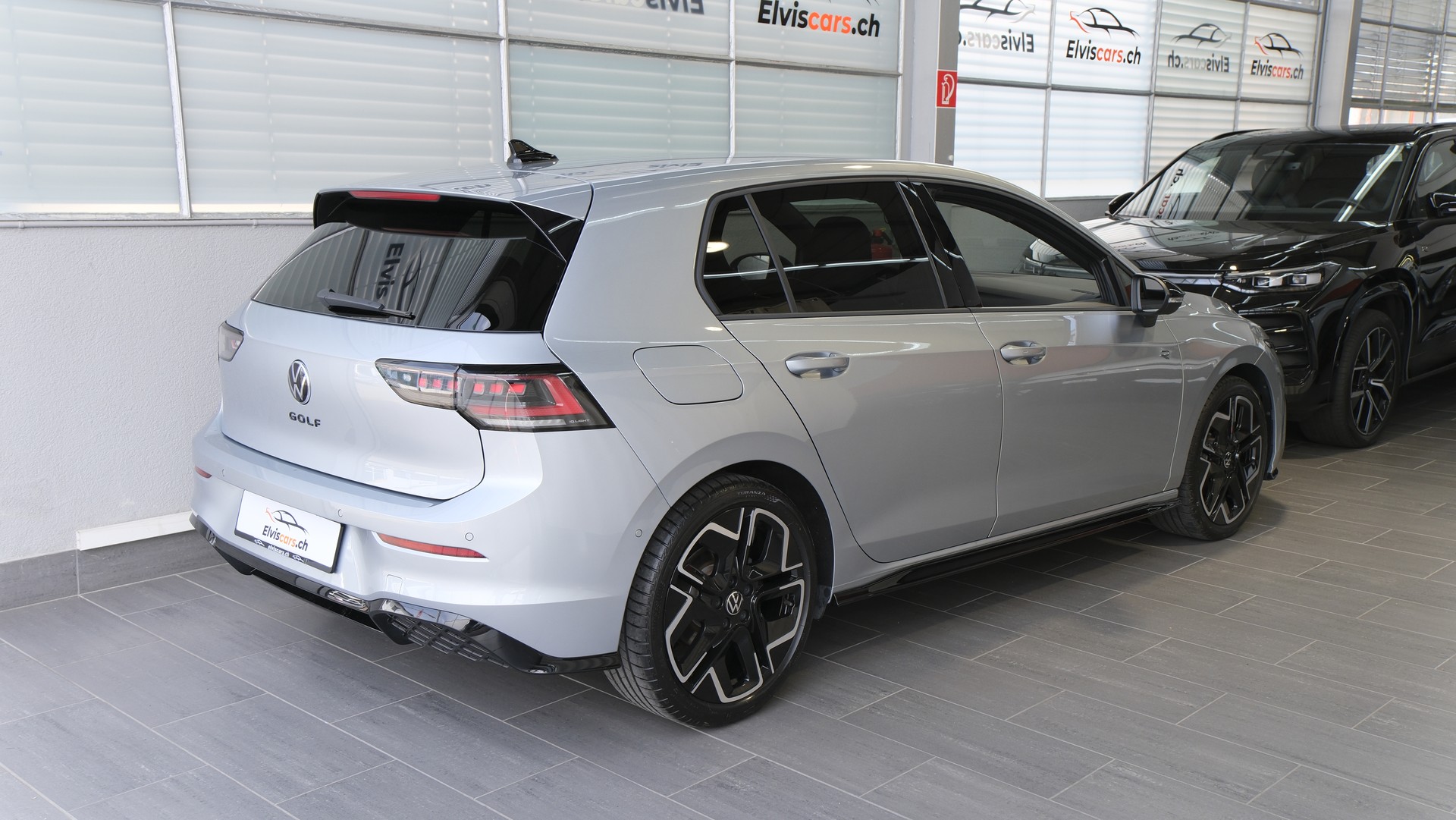 VW Golf 1.5 e TSI mHEV R-Line DSG * Black Style *-image-26