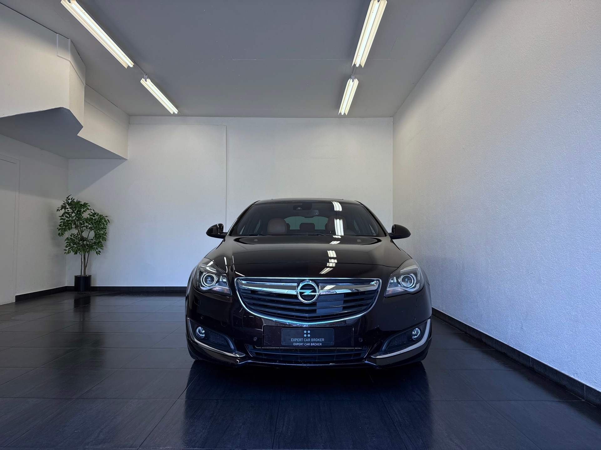 OPEL Insignia 2.0 Turbo Sport Automatic-image-18