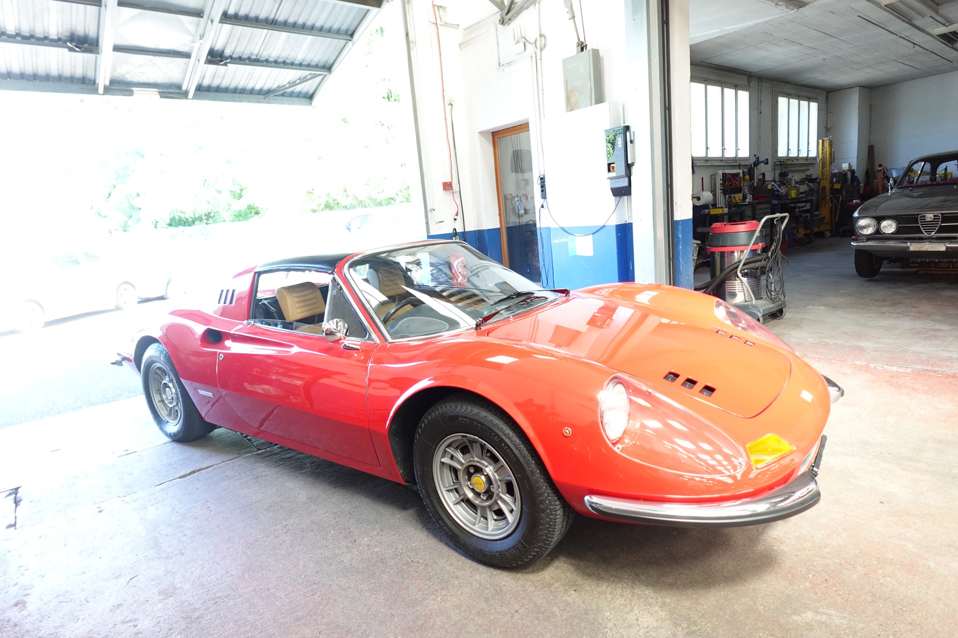 FERRARI 246 GT - Targa-image-2