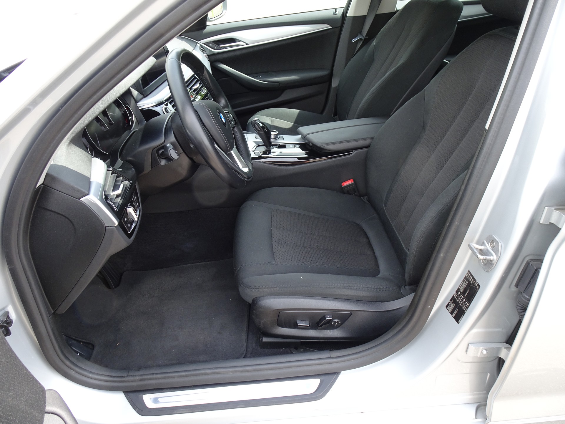 BMW 520d Touring Steptronic-image-9