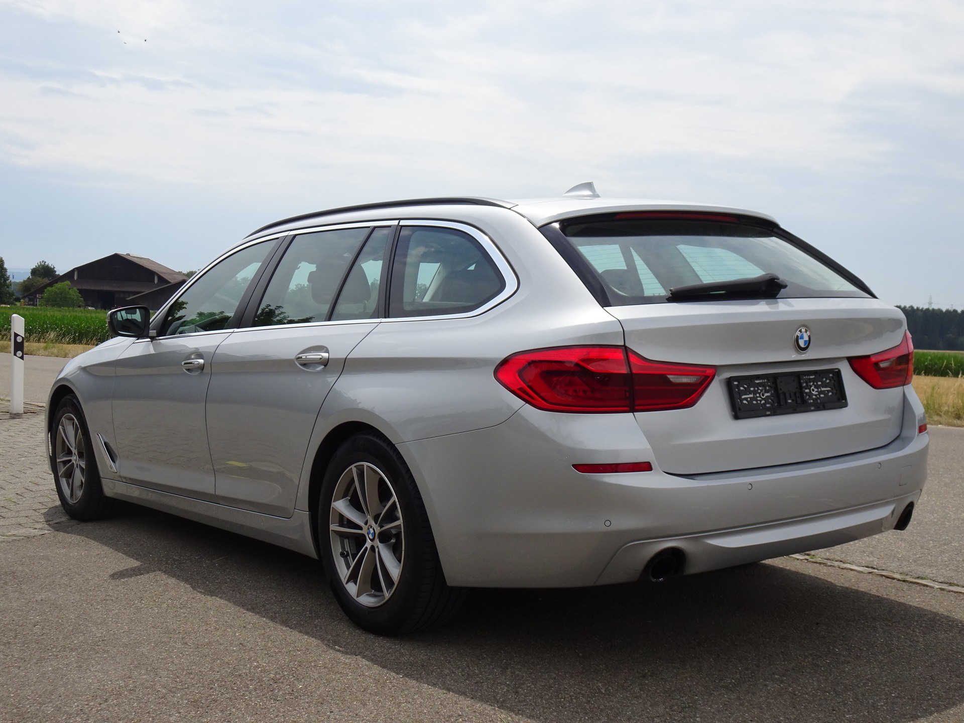 BMW 520d Touring Steptronic-image-2