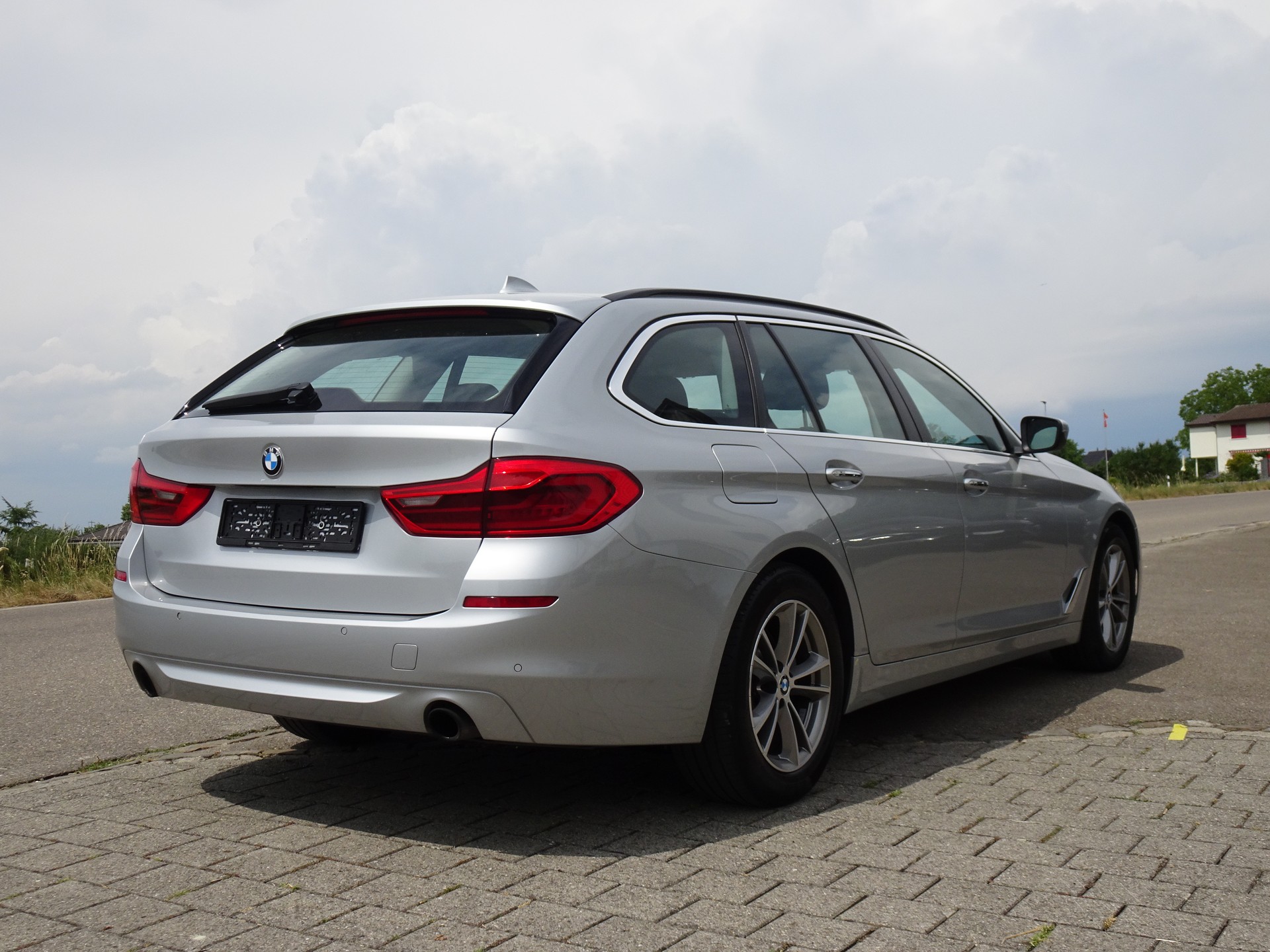 BMW 520d Touring Steptronic-image-3