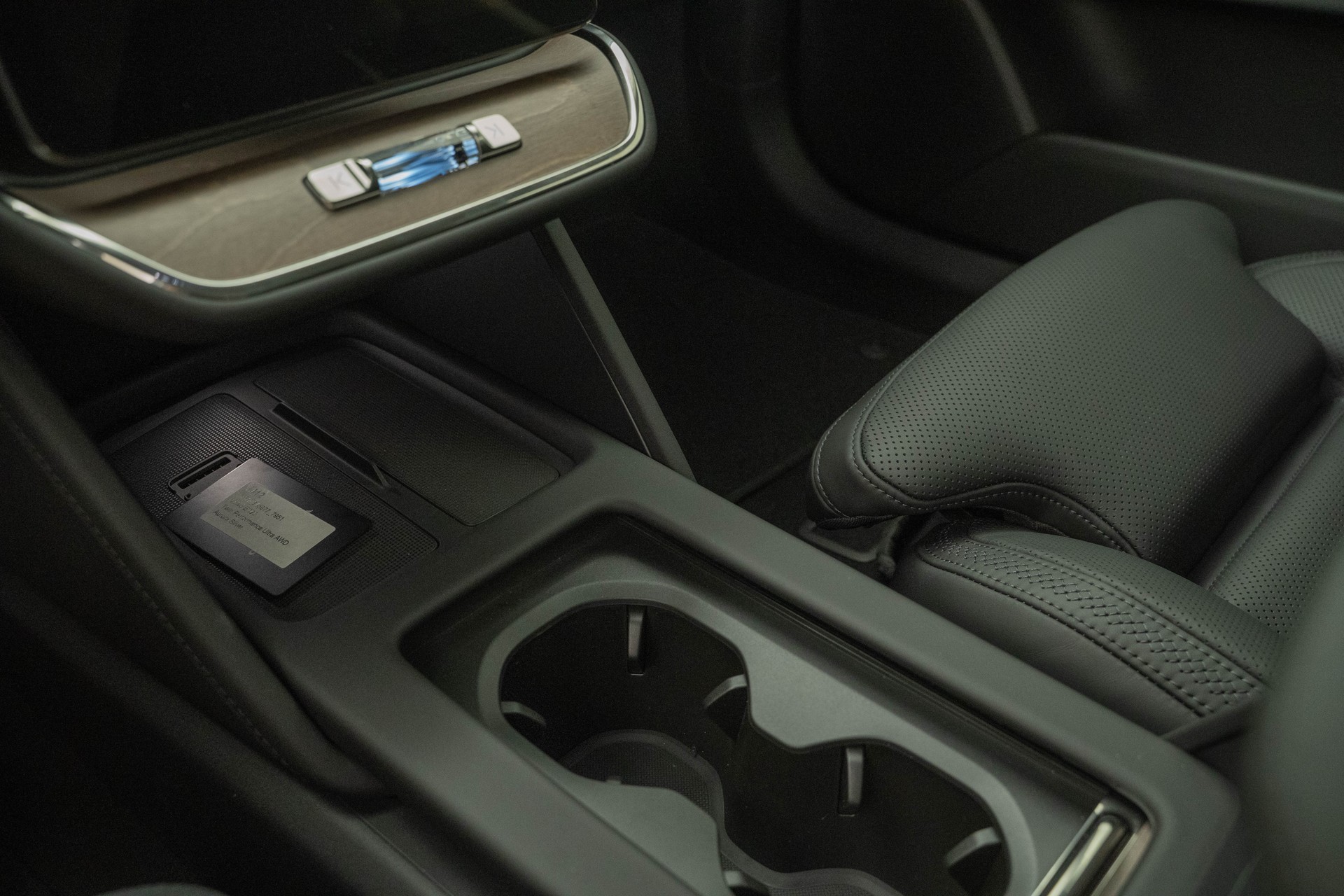 VOLVO ES90 Twin Performance Ultra AWD-image-11