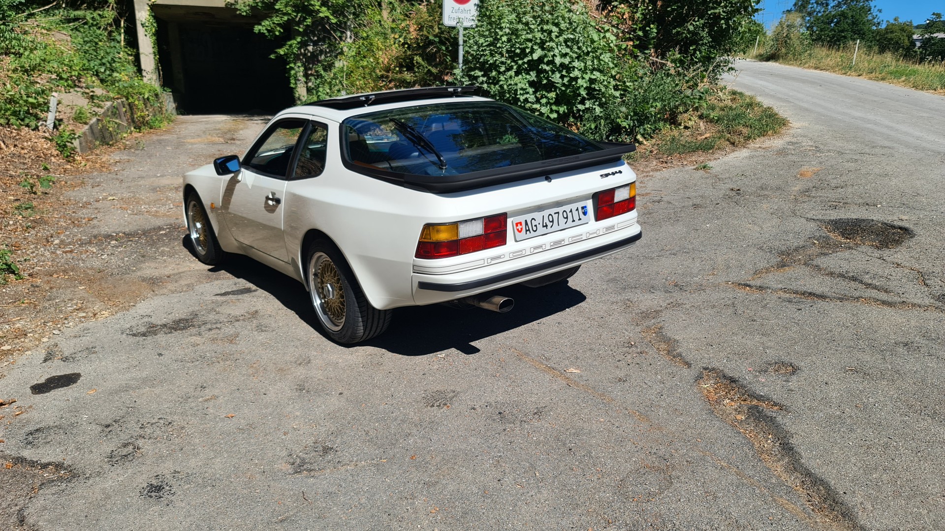 PORSCHE 2.5-image-2