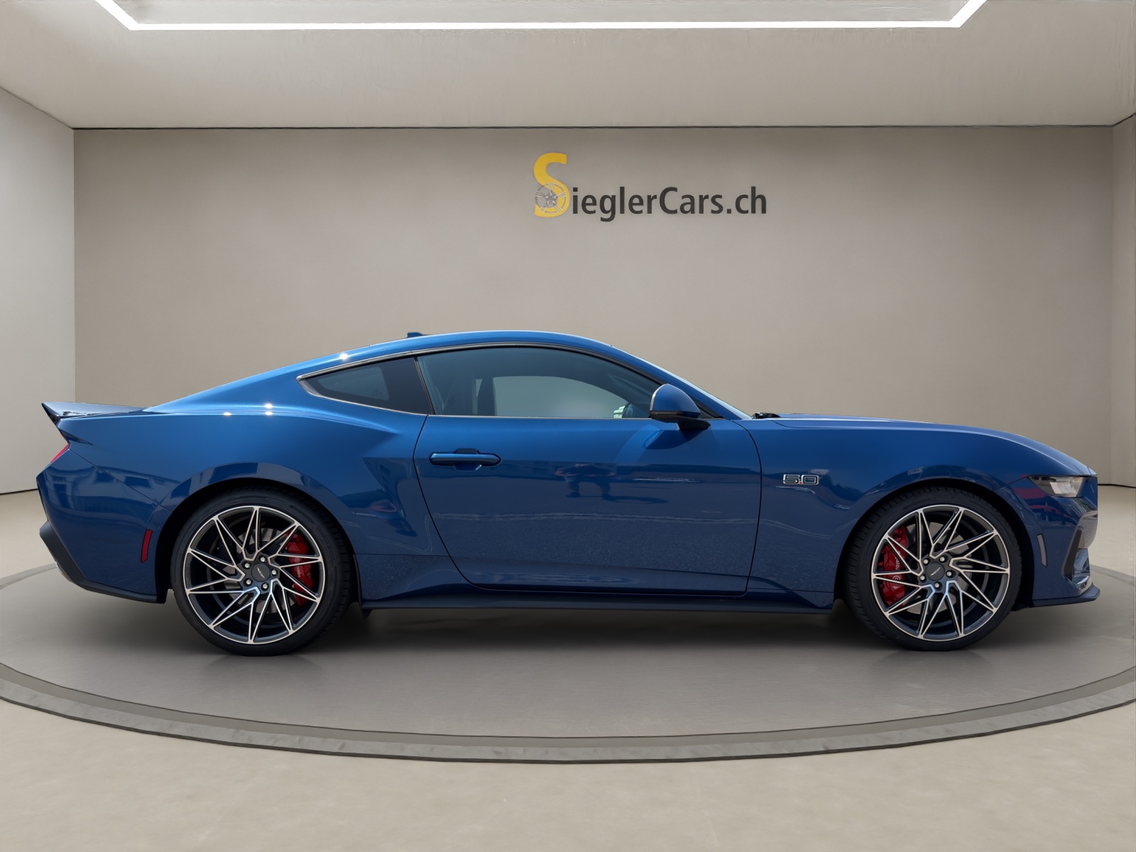 FORD Mustang Fastback 5.0 V8 GT Automat-image-2