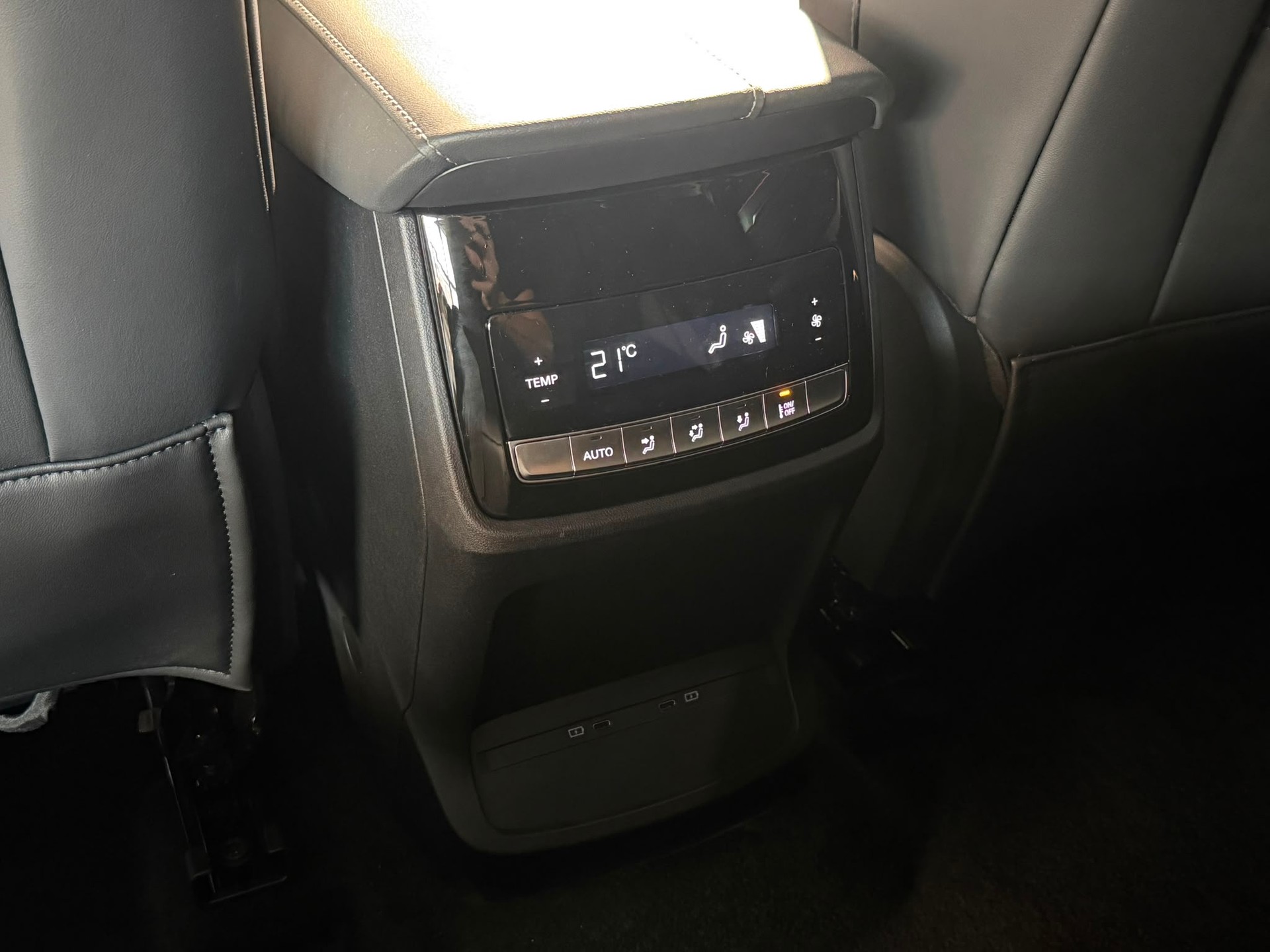 MG S9 1.5 TGDI PHEV Premium-image-30