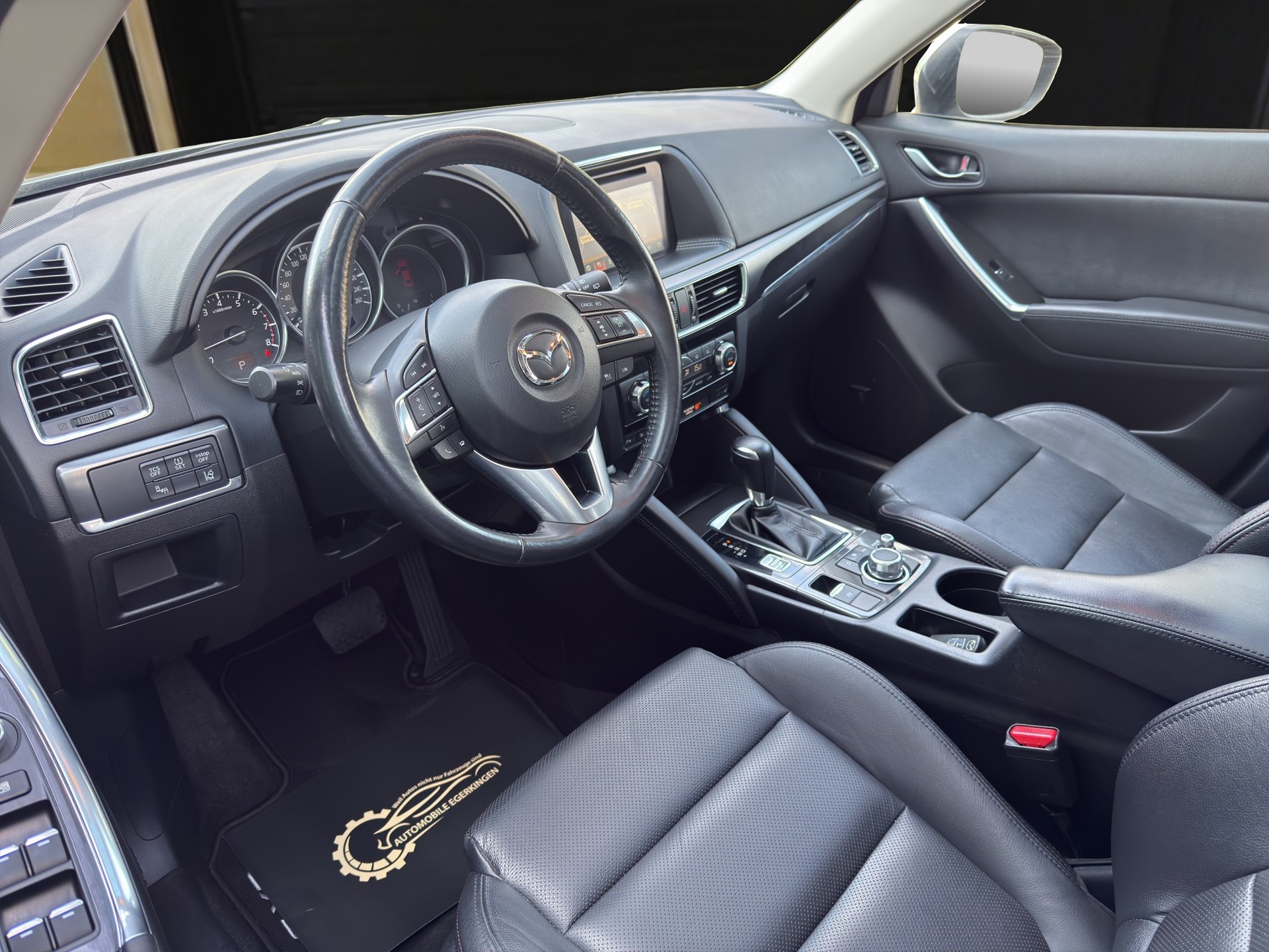 MAZDA CX-5 2.5 Revolution AWD Skyactive-G Automatic-image-8
