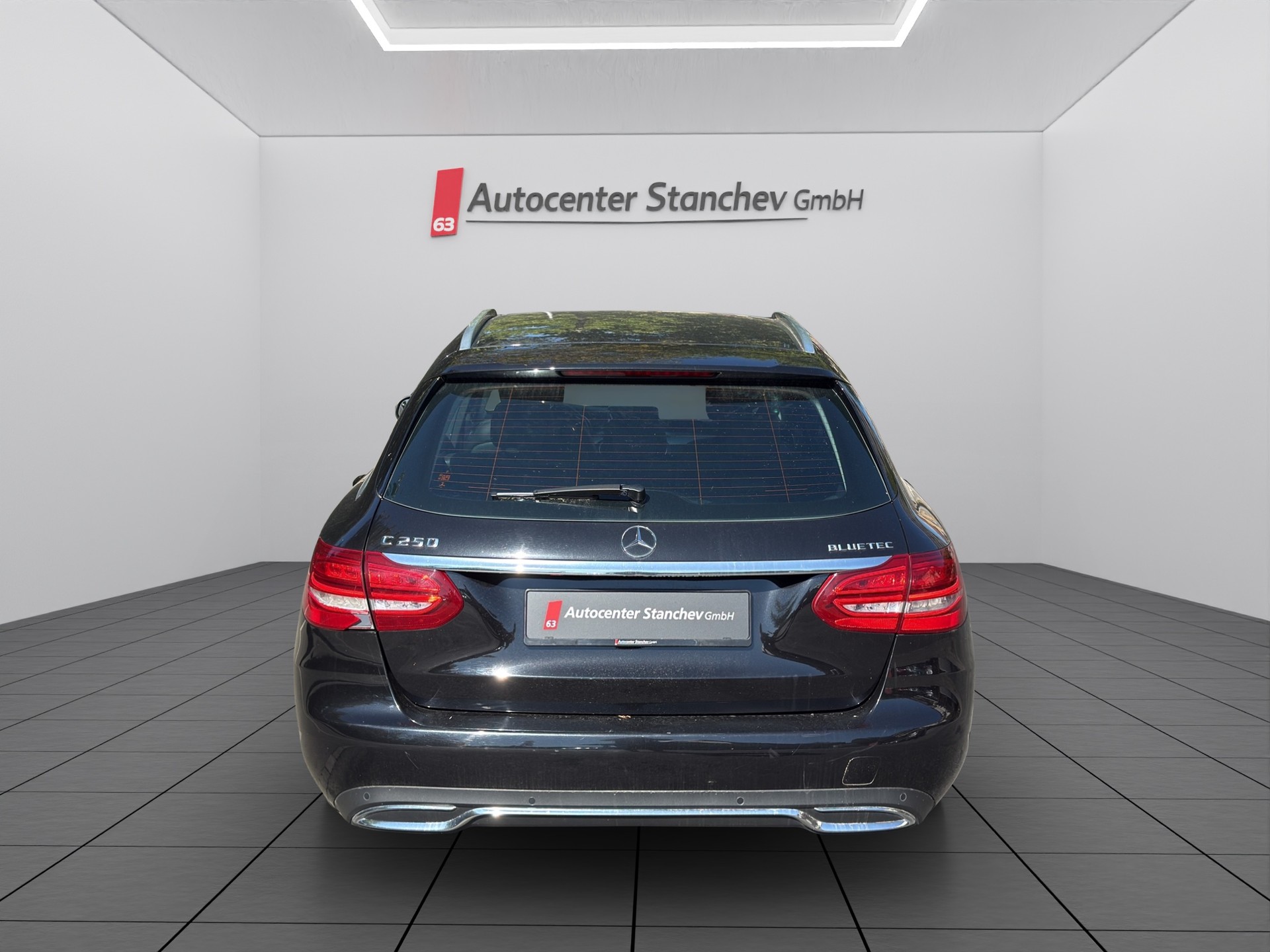 MERCEDES-BENZ C 250 BlueTEC Avantgarde 4Matic 7G-Tronic-showroom-element-3