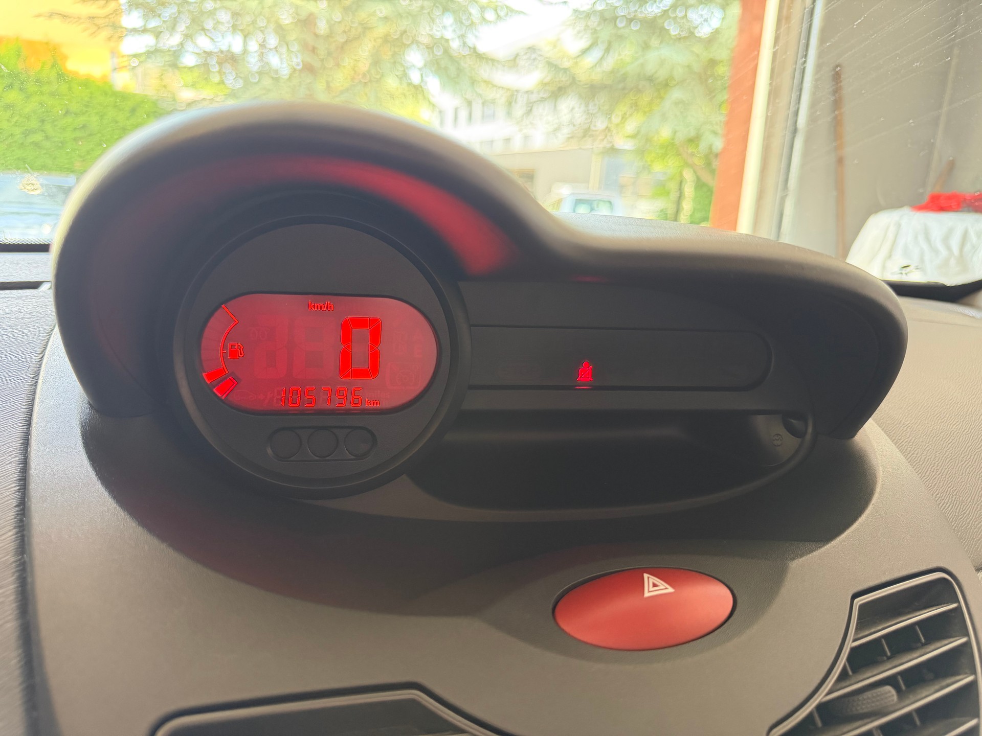 RENAULT Twingo 1.2 Authentique-image-9