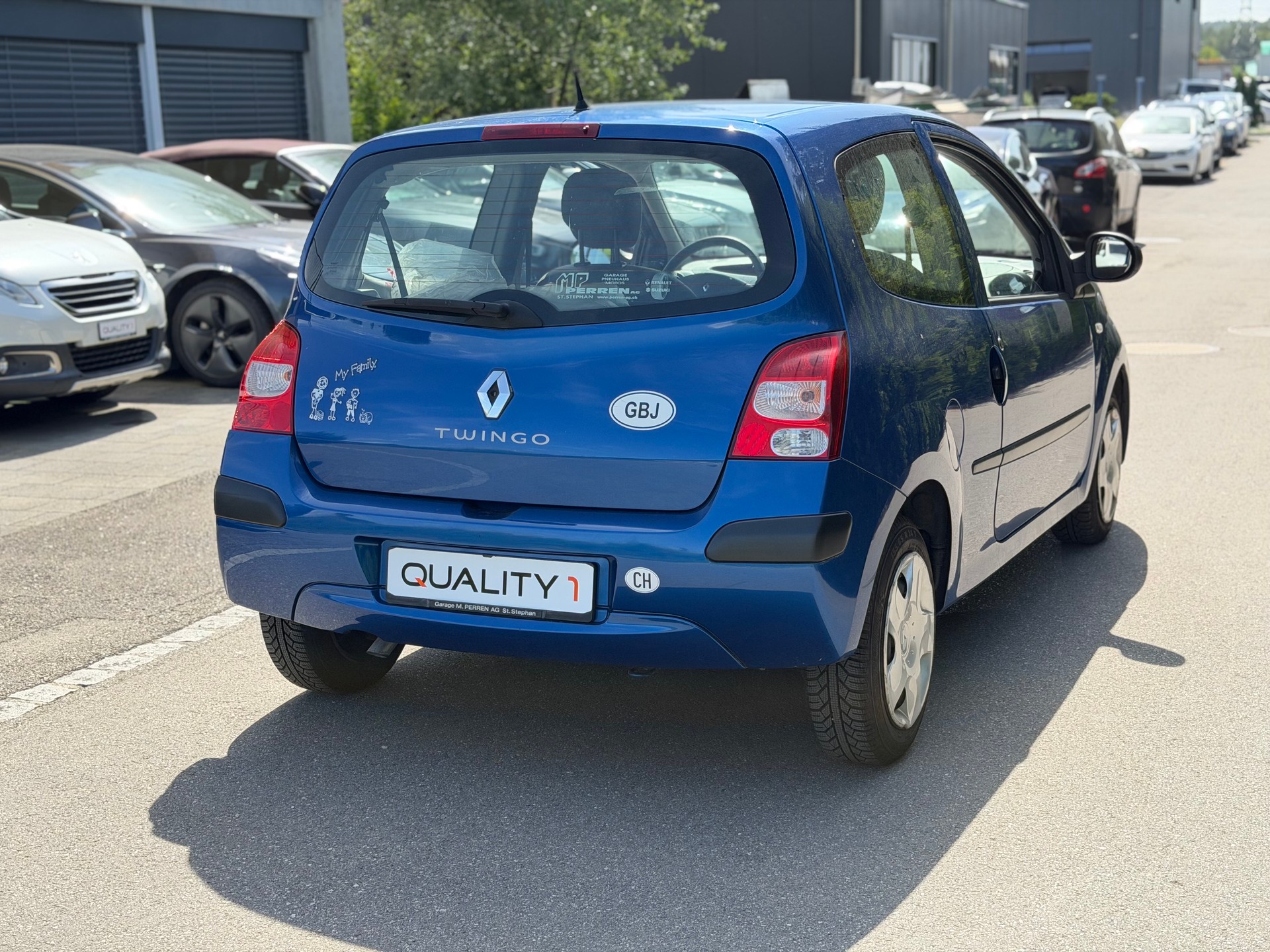 RENAULT Twingo 1.2 Authentique-showroom-element-3