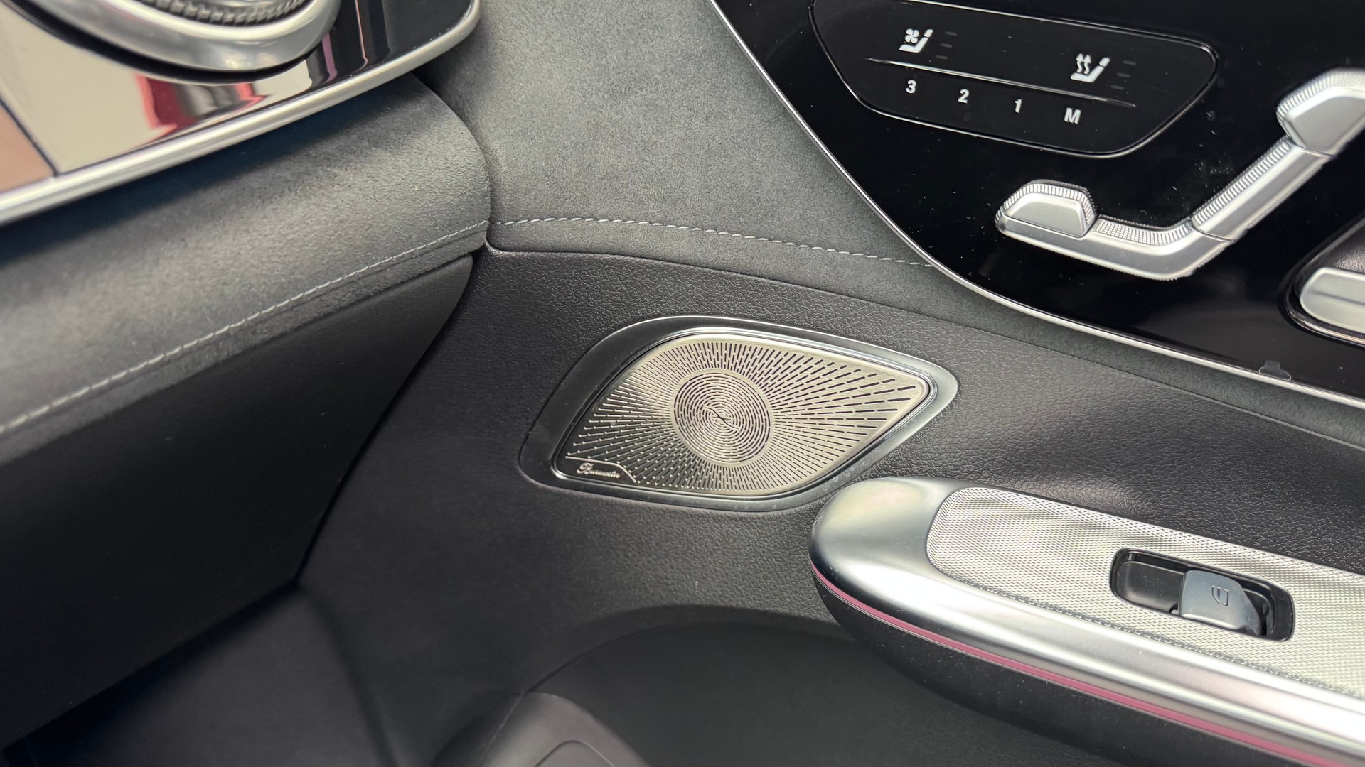 MERCEDES-BENZ EQE 43 AMG 4 Matic-image-18