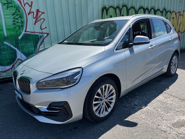 BMW 220i Active Tourer DKG Luxury Line