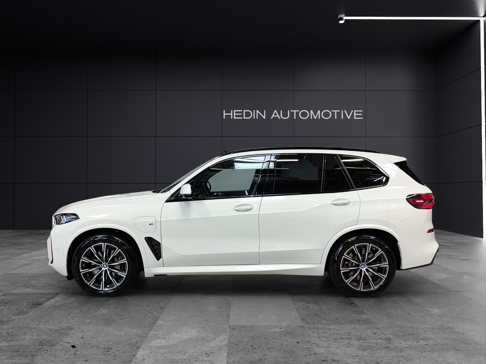BMW X5 50e xDrive Attraktiven Leasingzinssatz ab 1,9 % bei Abschluss einer BMW Fahrzeugversicherung.-showroom-element-1