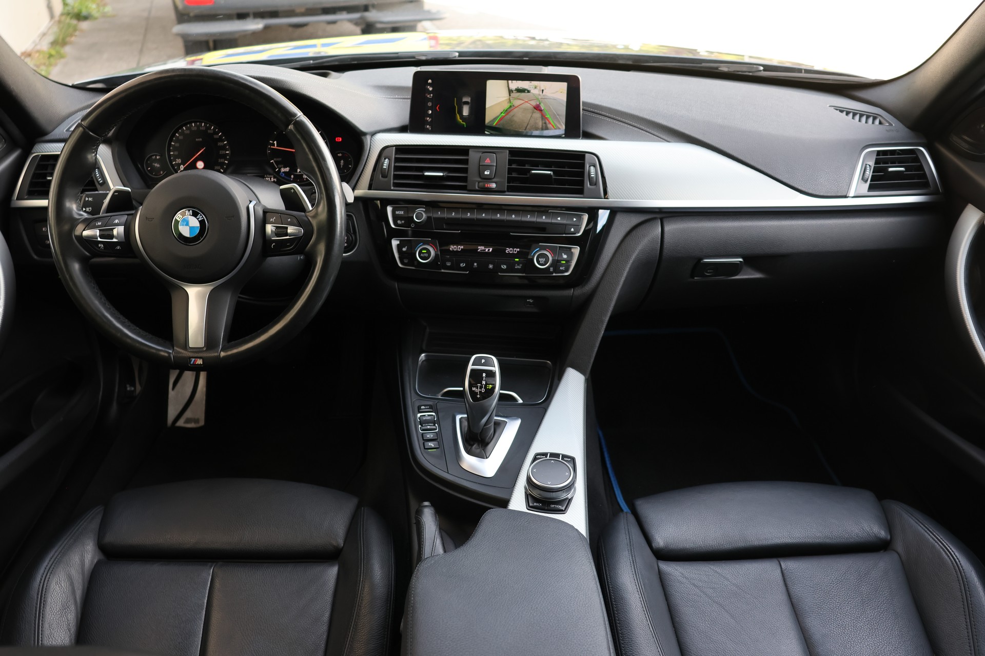 BMW 330d xDrive Touring Edition M Sport Steptronic (CH)-image-12