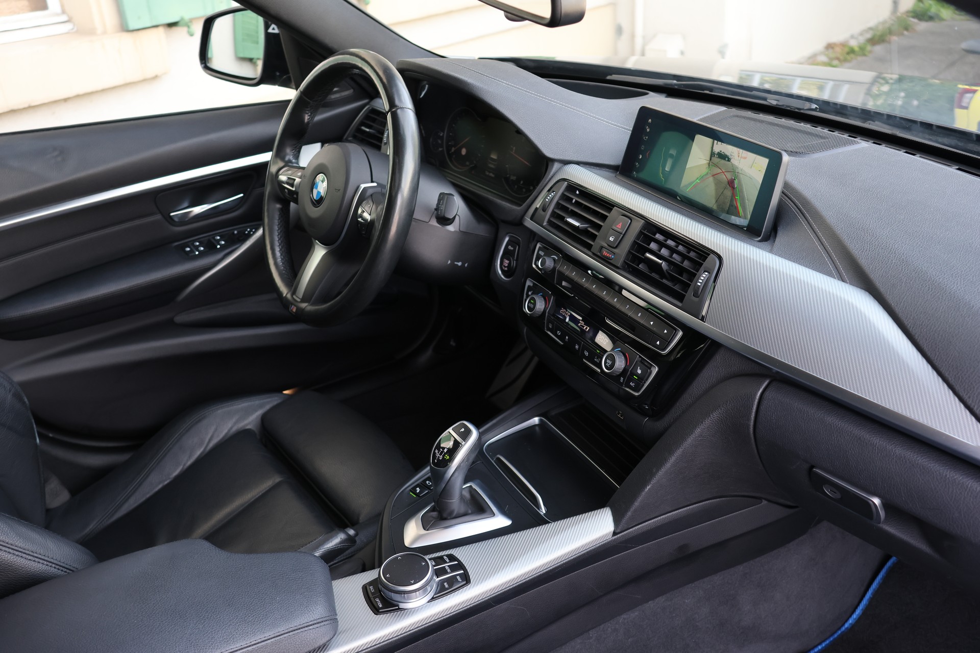 BMW 330d xDrive Touring Edition M Sport Steptronic (CH)-image-9