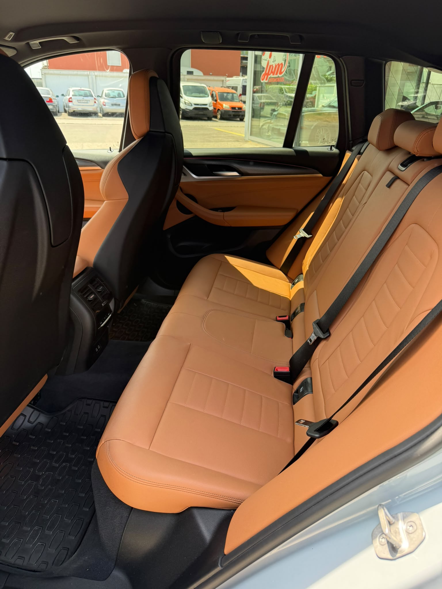 BMW X3 xDrive 20i-image-5