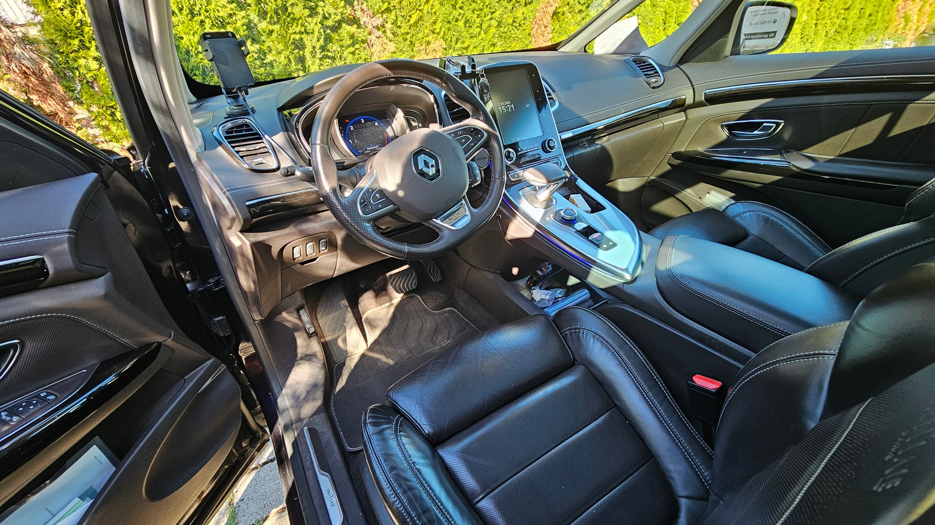 RENAULT 2.0 Blue dCi 200 Initiale EDC-image-5