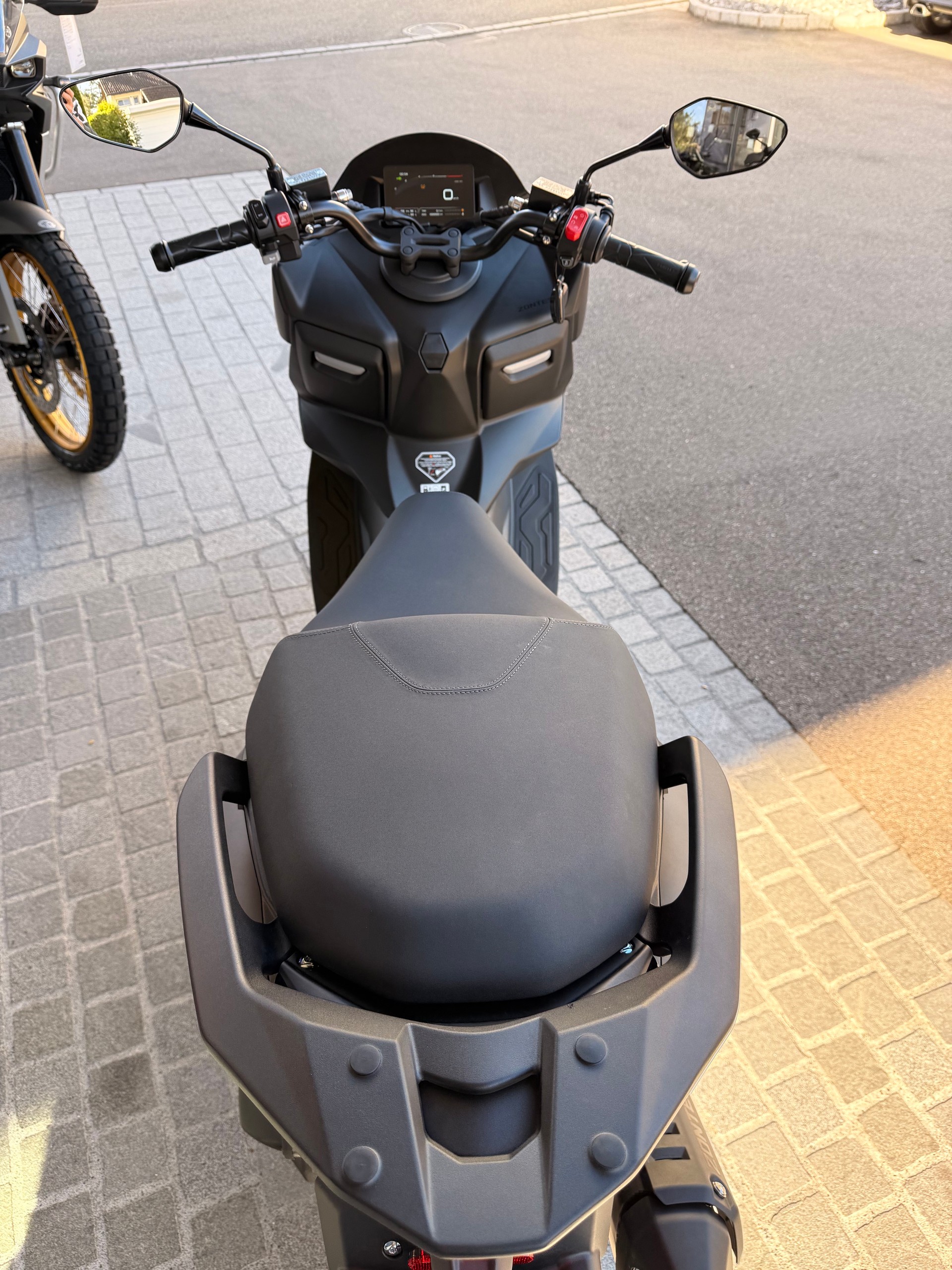 ZONTES 125V-image-4