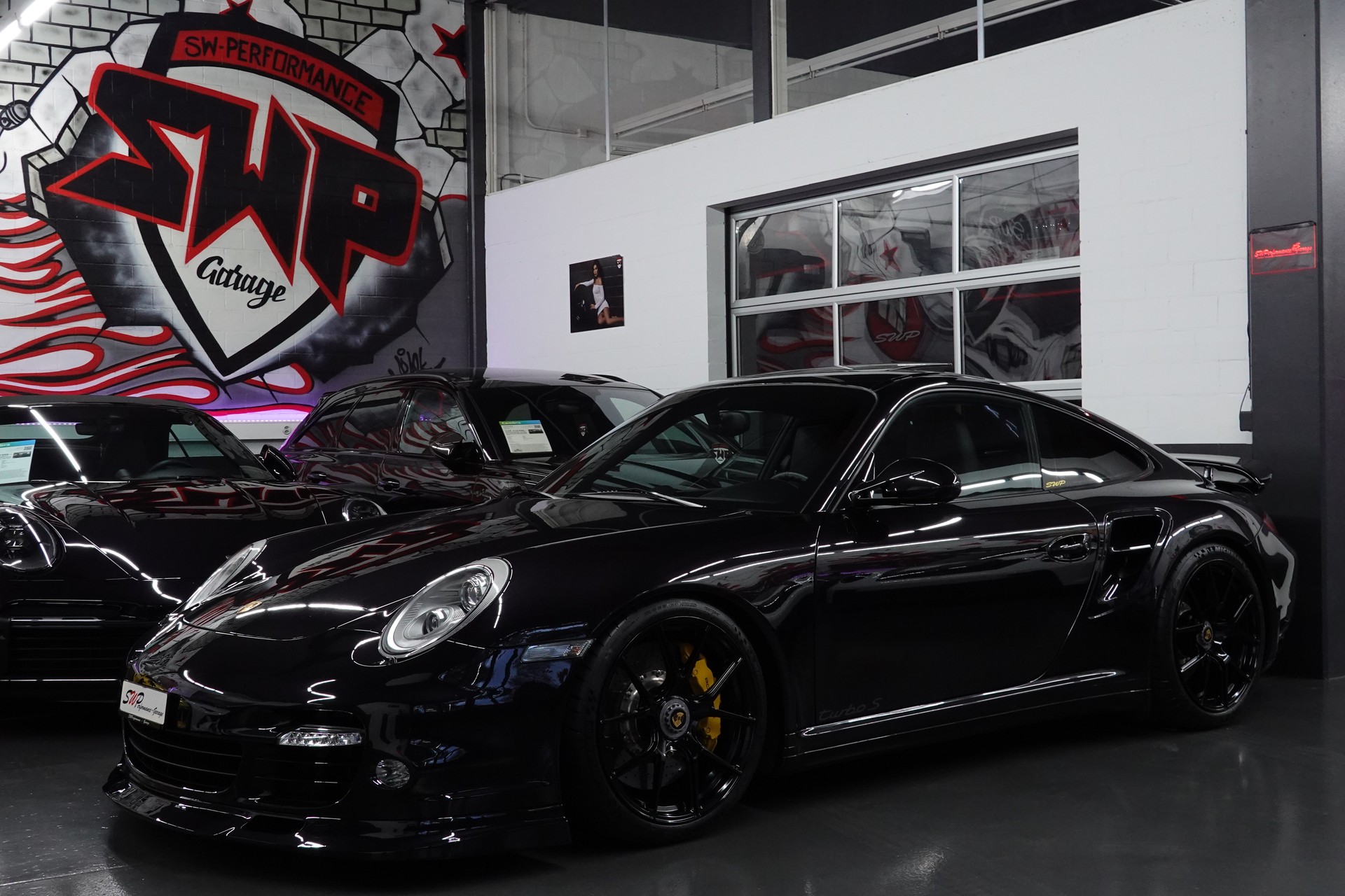 PORSCHE 911 TURBO S 997.2 PDK BLACK CH-FZ AKRAPOVIC KW-V3