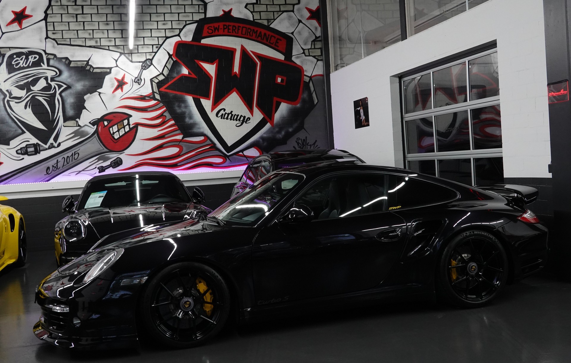 PORSCHE 911 TURBO S 997.2 PDK BLACK CH-FZ AKRAPOVIC KW-V3-showroom-element-1
