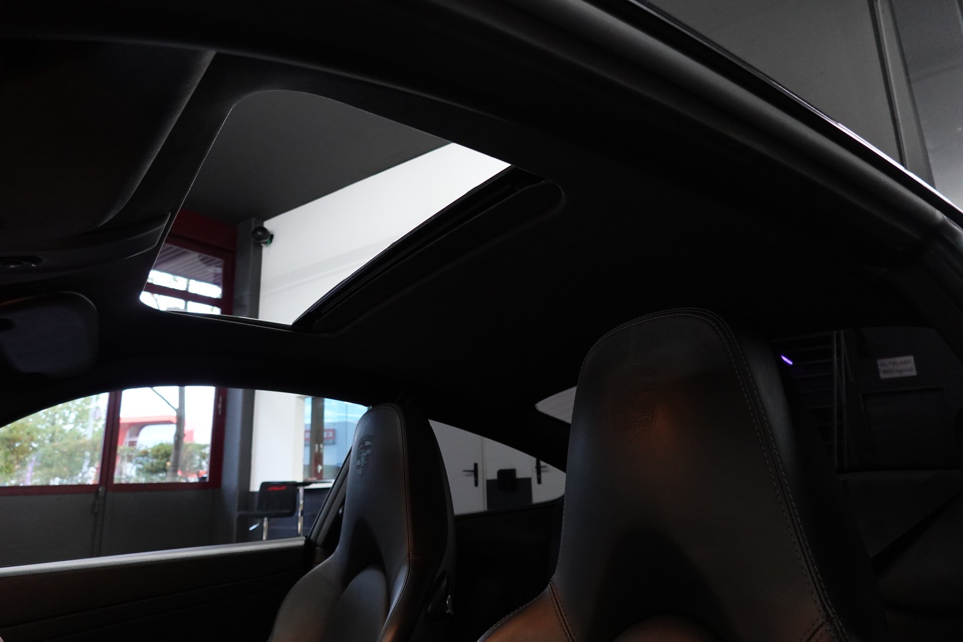 PORSCHE 911 TURBO S 997.2 PDK BLACK CH-FZ AKRAPOVIC KW-V3-image-41