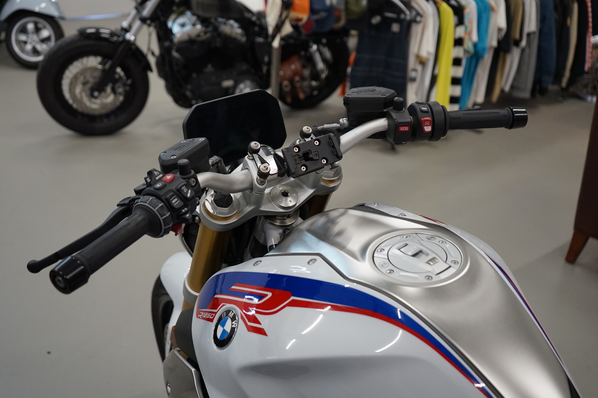 BMW R 1250 R ABS-image-4