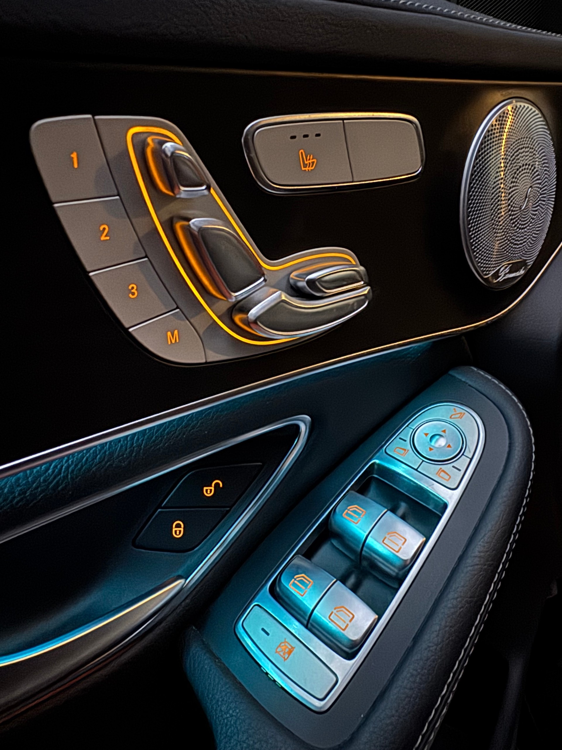 MERCEDES-BENZ GLC 350 e AMG Line 4Matic 7G-Tronic-image-6
