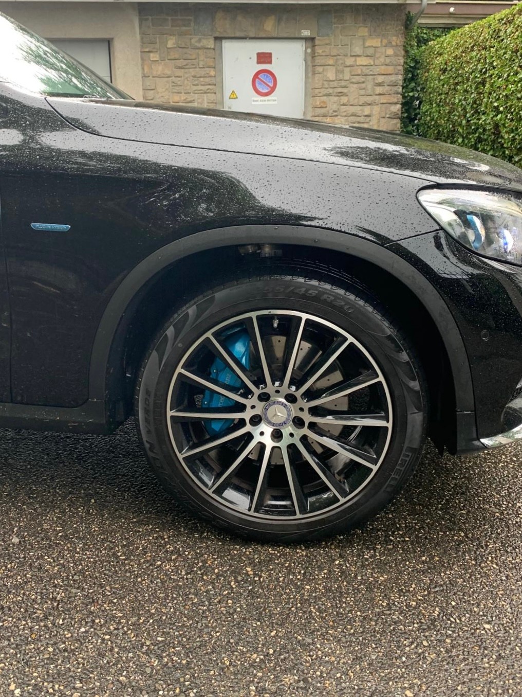 MERCEDES-BENZ GLC 350 e AMG Line 4Matic 7G-Tronic-image-2