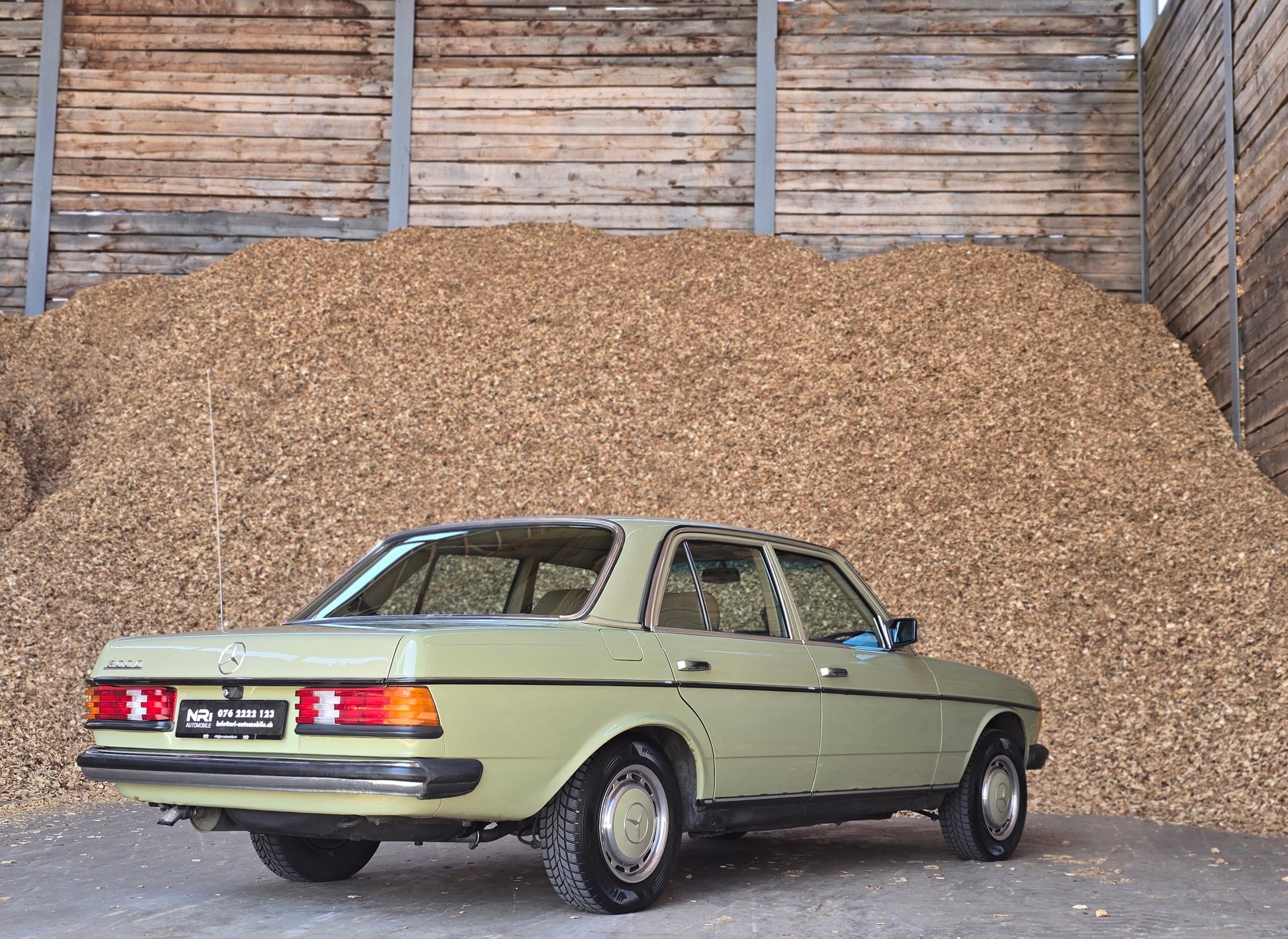 MERCEDES-BENZ Mercedes Benz 300 3.0 D-showroom-element-3