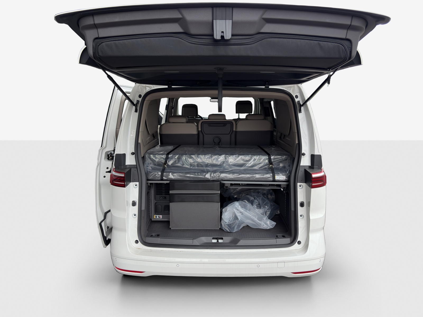 VW California 2.0 TDI Beach Tour-image-12