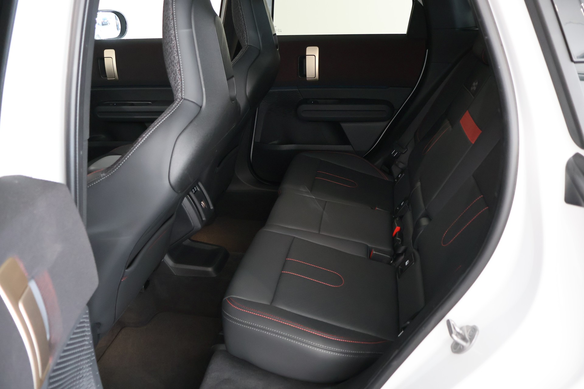 MINI Countryman John Cooper Works ALL4 Steptronic-image-11