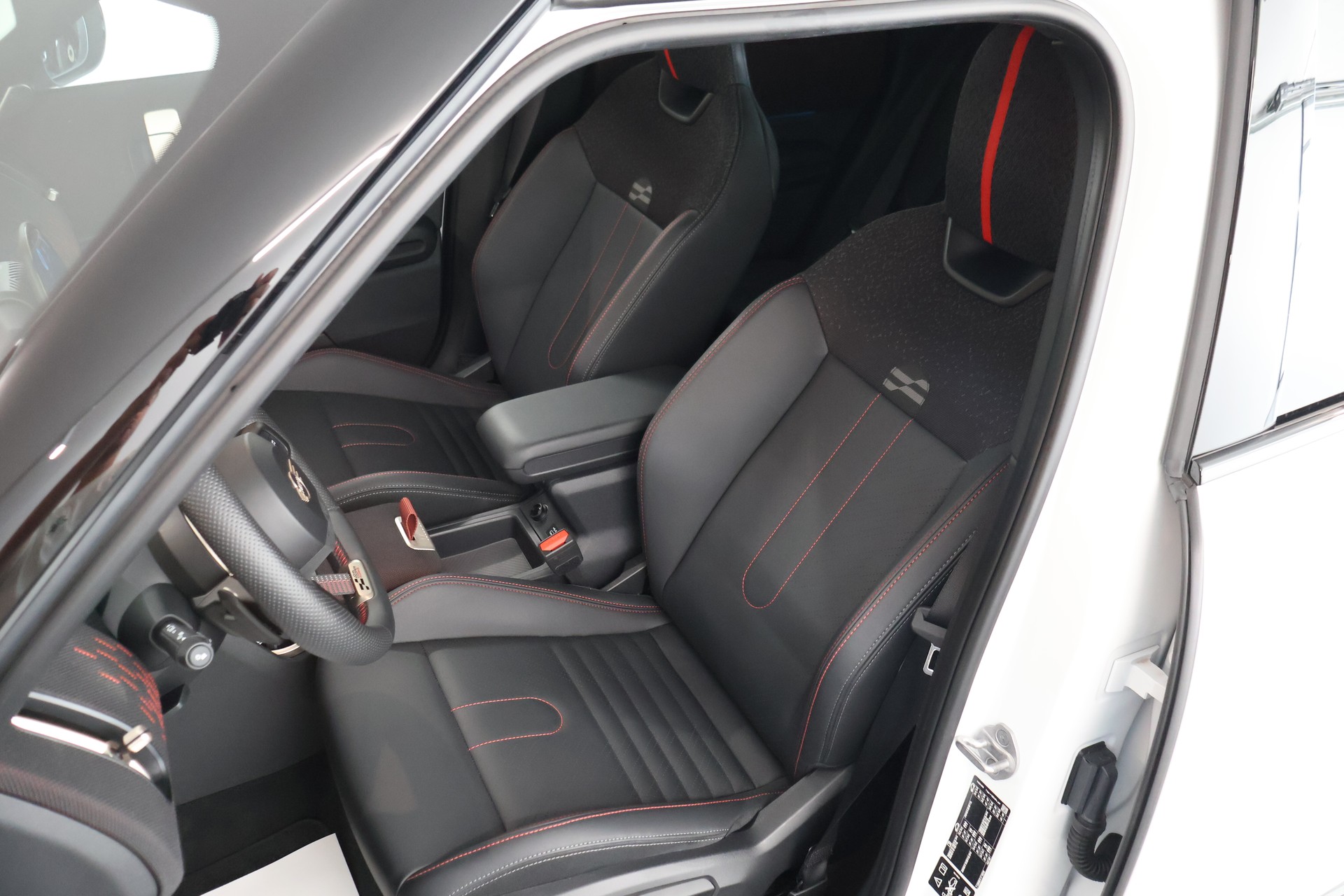 MINI Countryman John Cooper Works ALL4 Steptronic-image-10