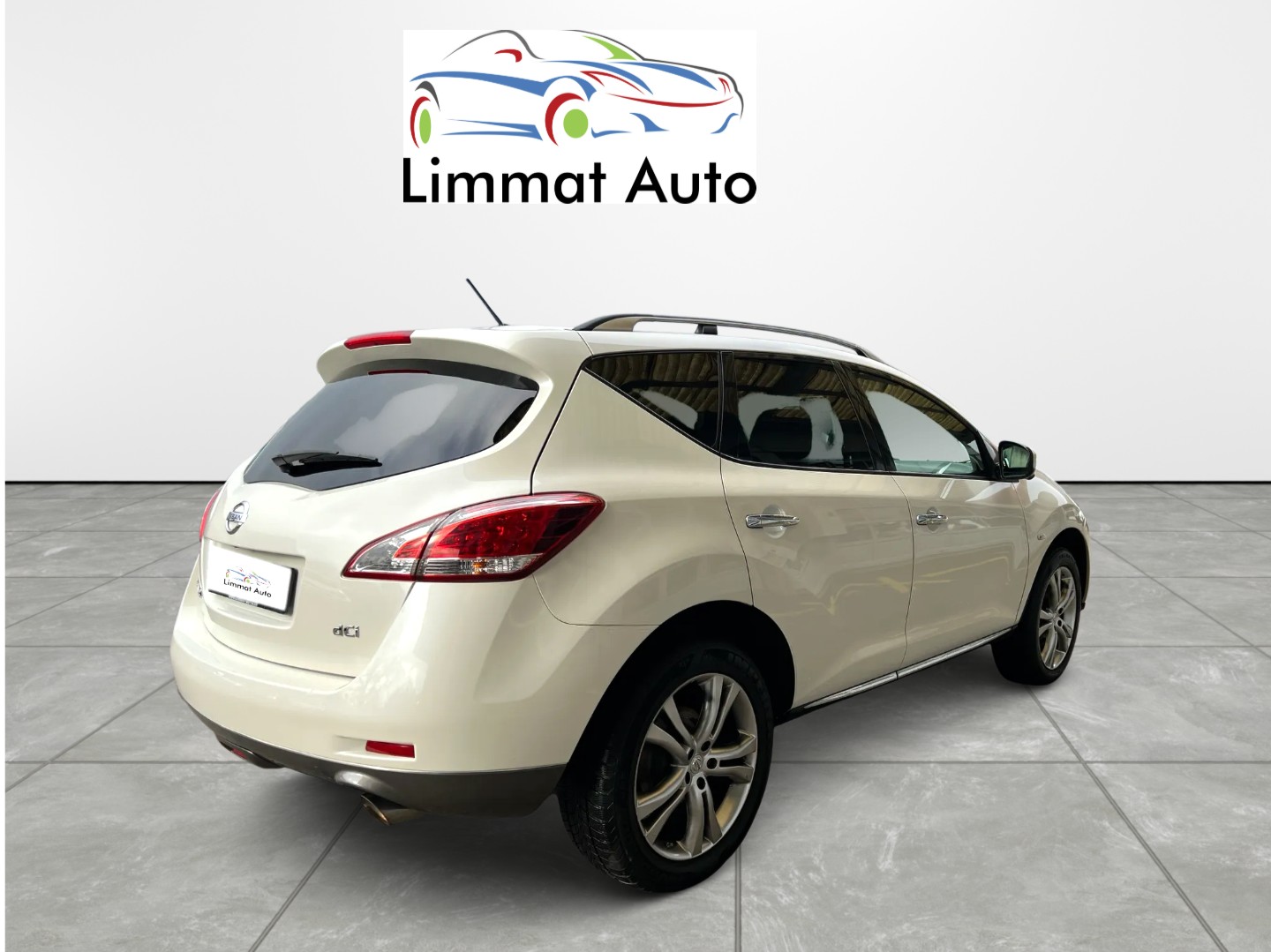 NISSAN Murano 2.5 dCi Executive Swiss Edition Automatic-image-5