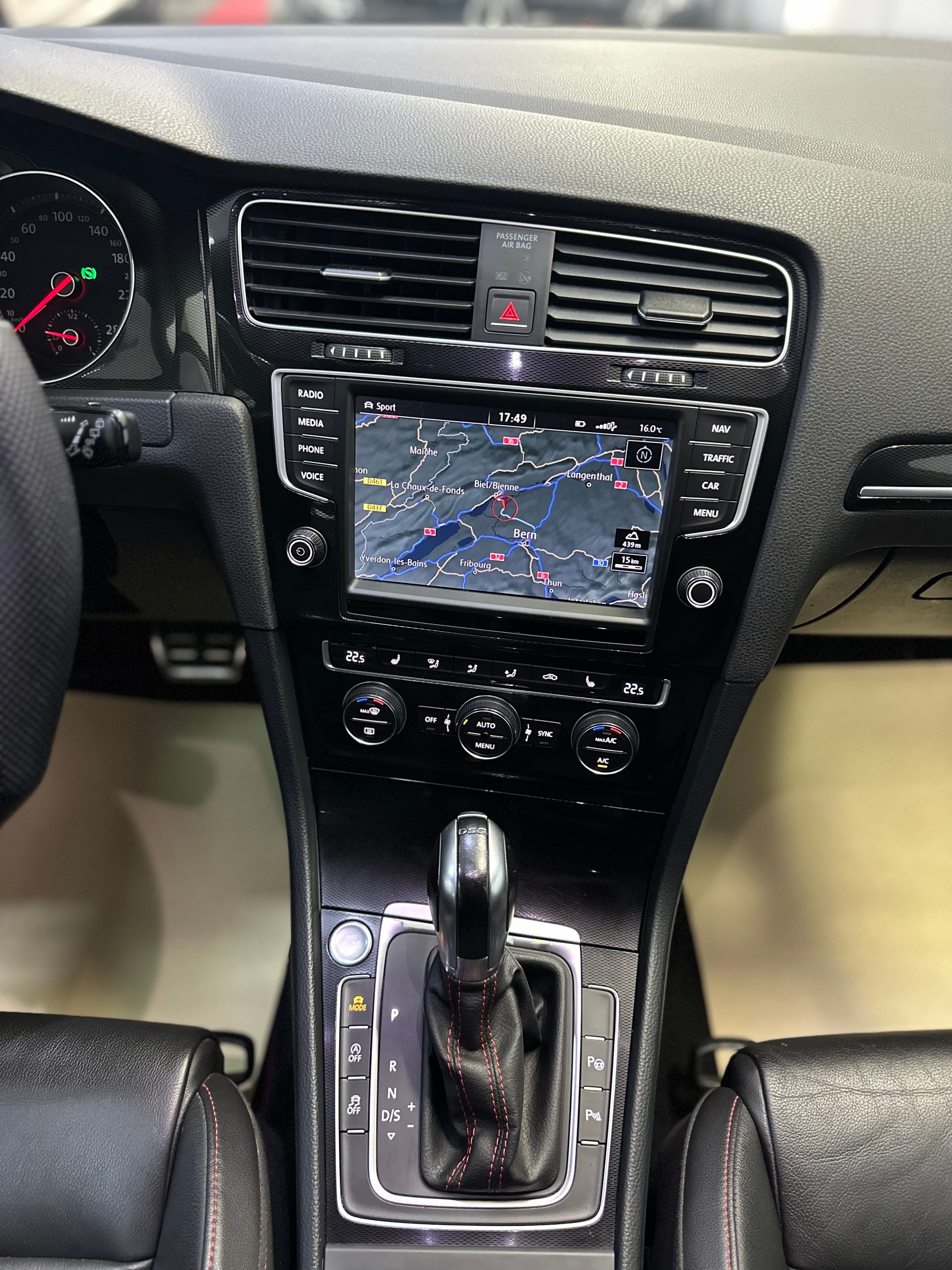 VW Golf 2.0 TSI GTI Performance DSG-image-17
