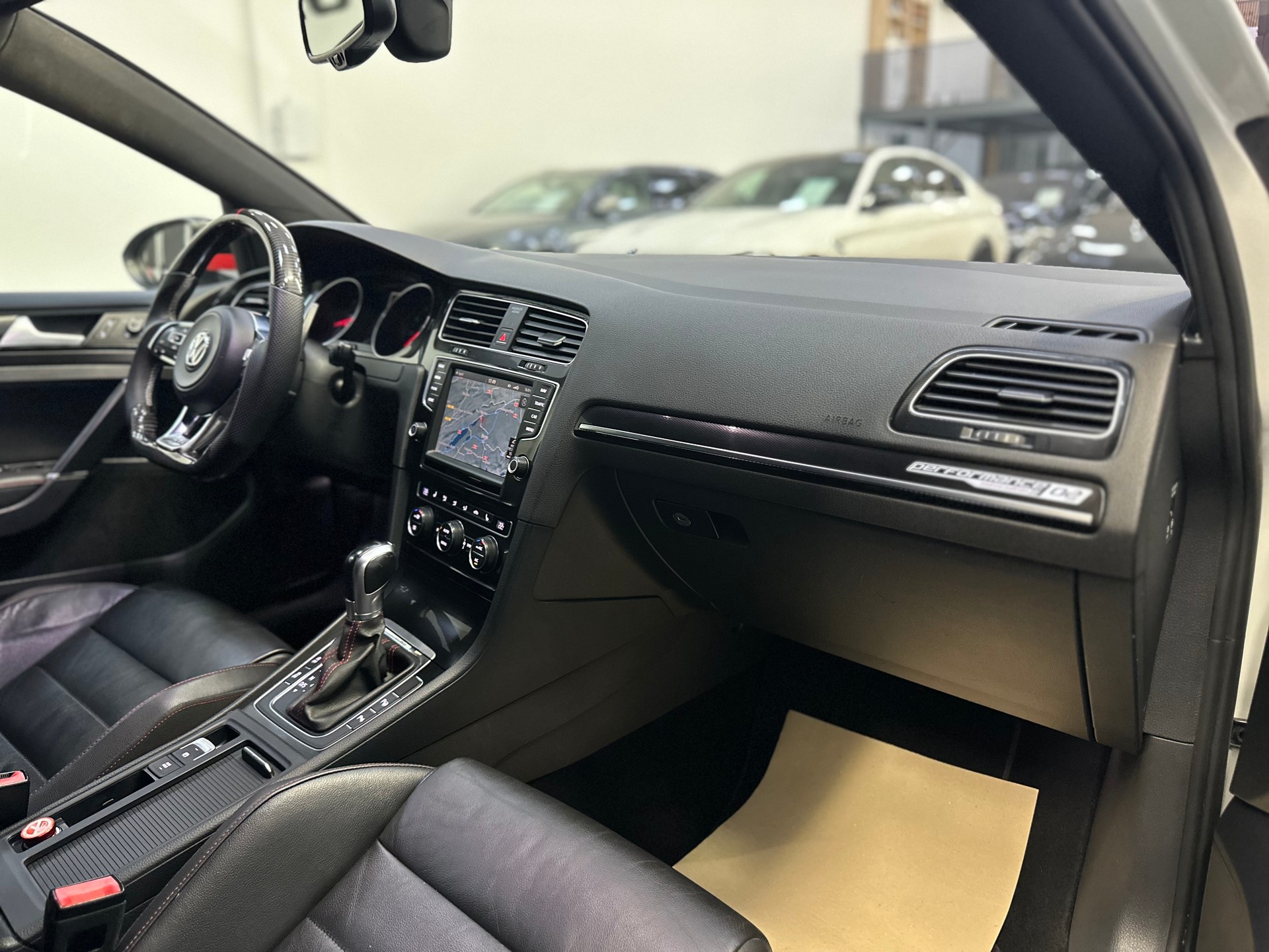 VW Golf 2.0 TSI GTI Performance DSG-image-16