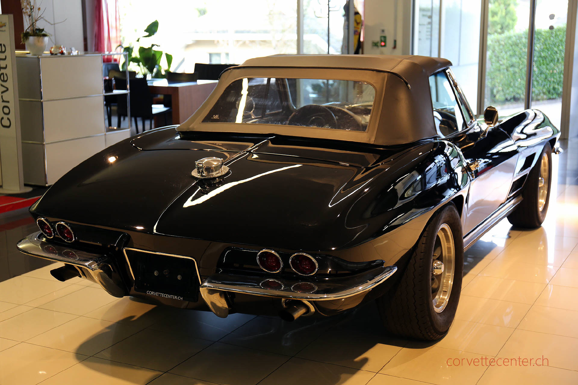 CHEVROLET Corvette C2 Cabriolet-image-15