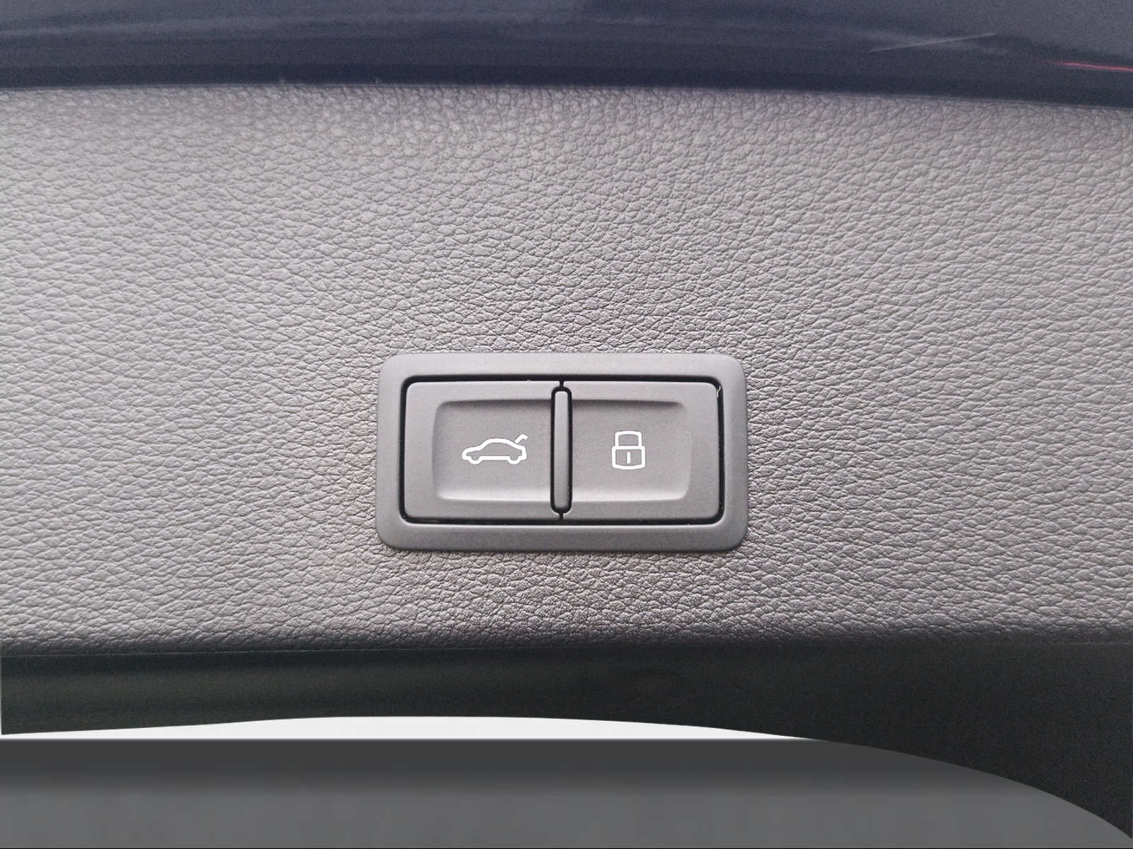 AUDI Q2 40 TFSI S line quattro S-tronic-image-10