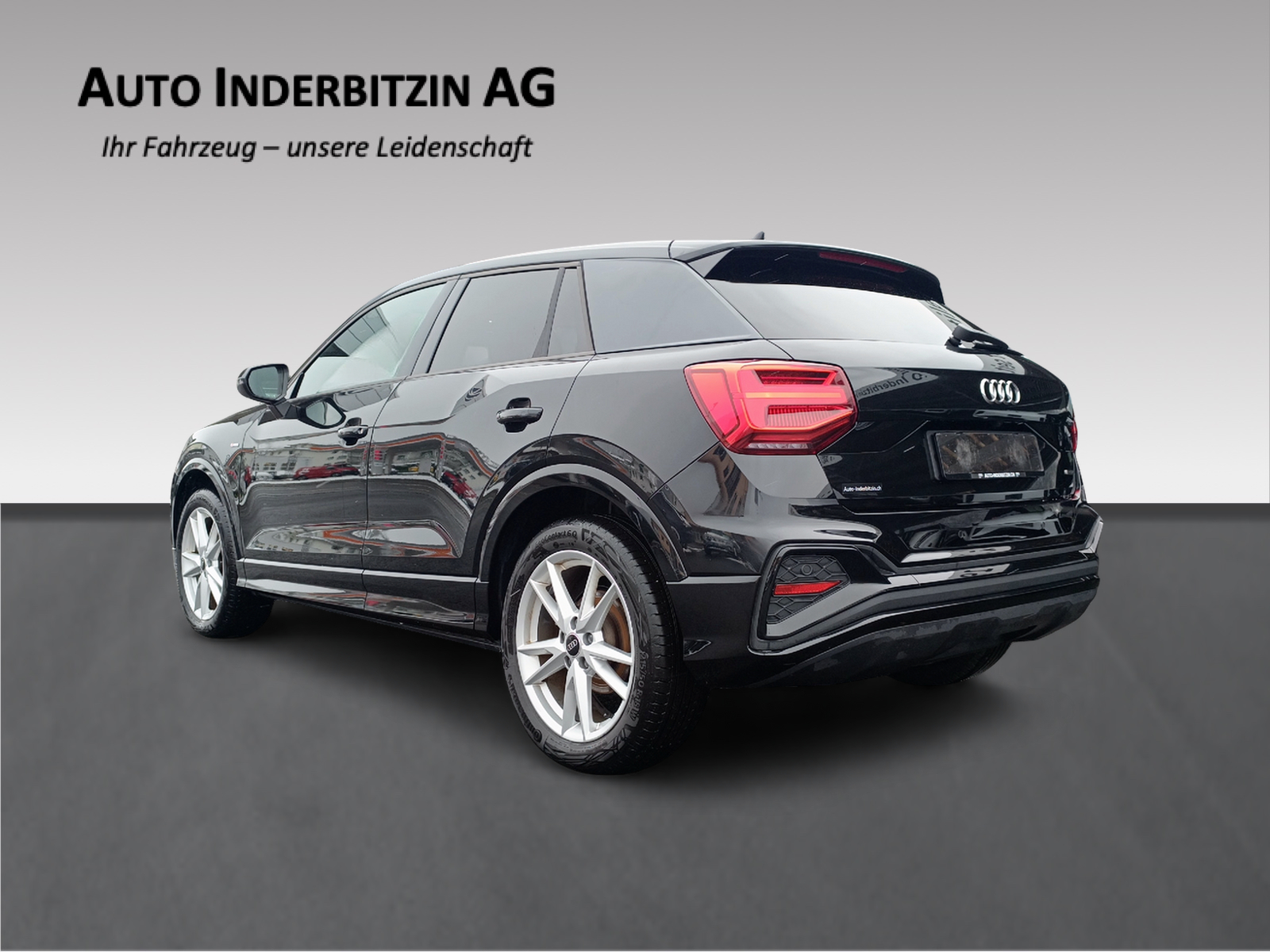 AUDI Q2 40 TFSI S line quattro S-tronic-image-4