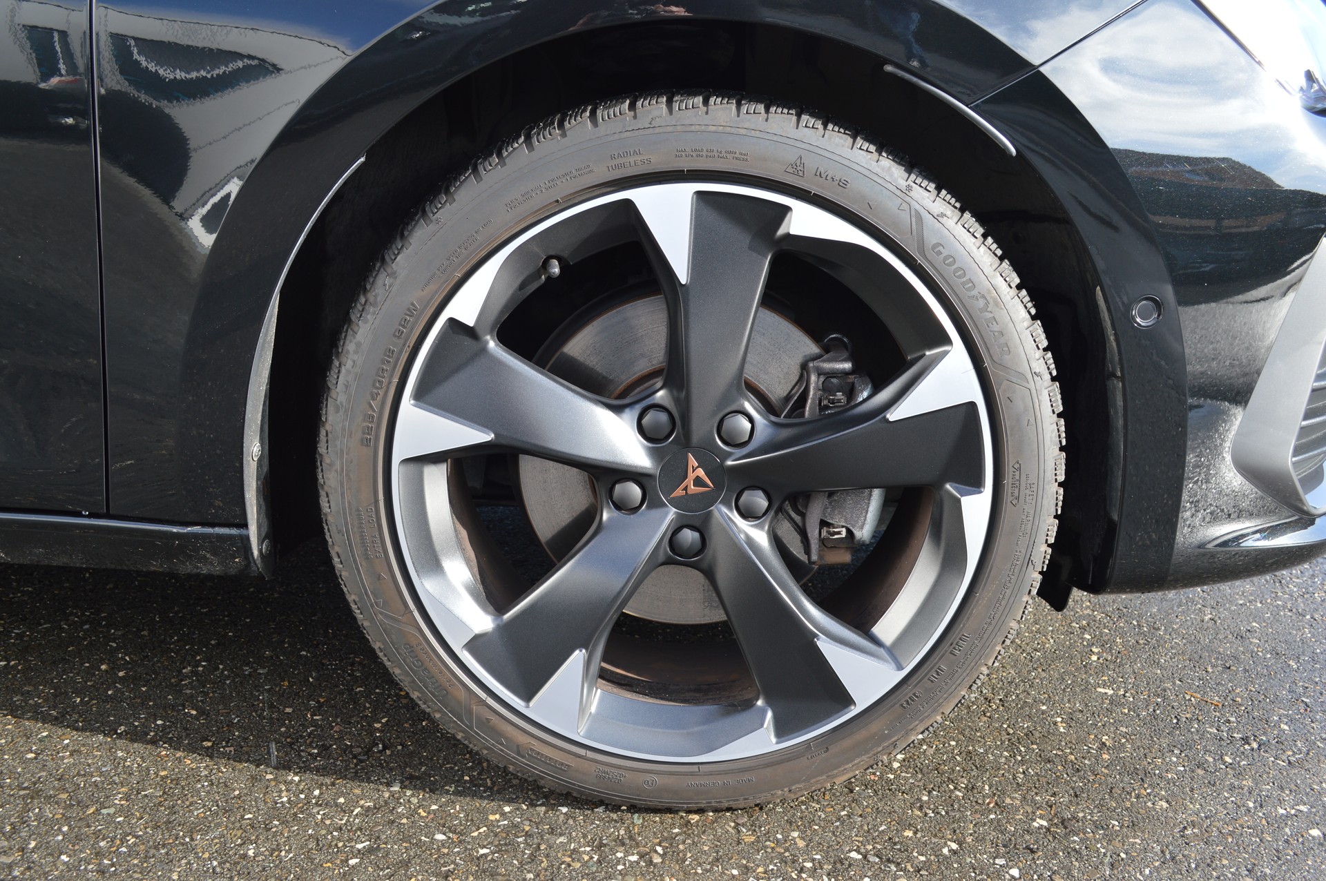 CUPRA LEON ST 2.0 TSI DSG-image-9