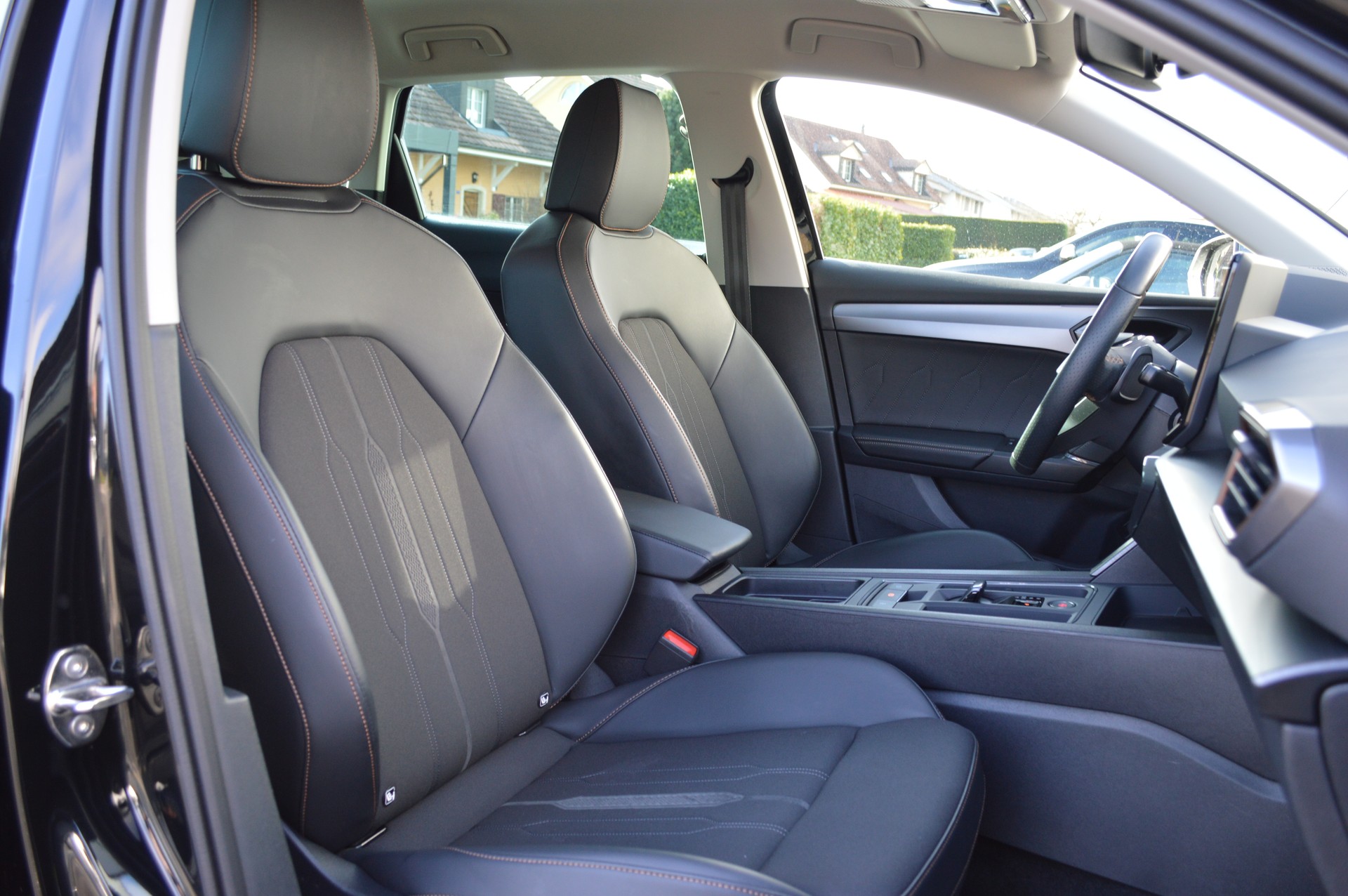 CUPRA LEON ST 2.0 TSI DSG-image-12
